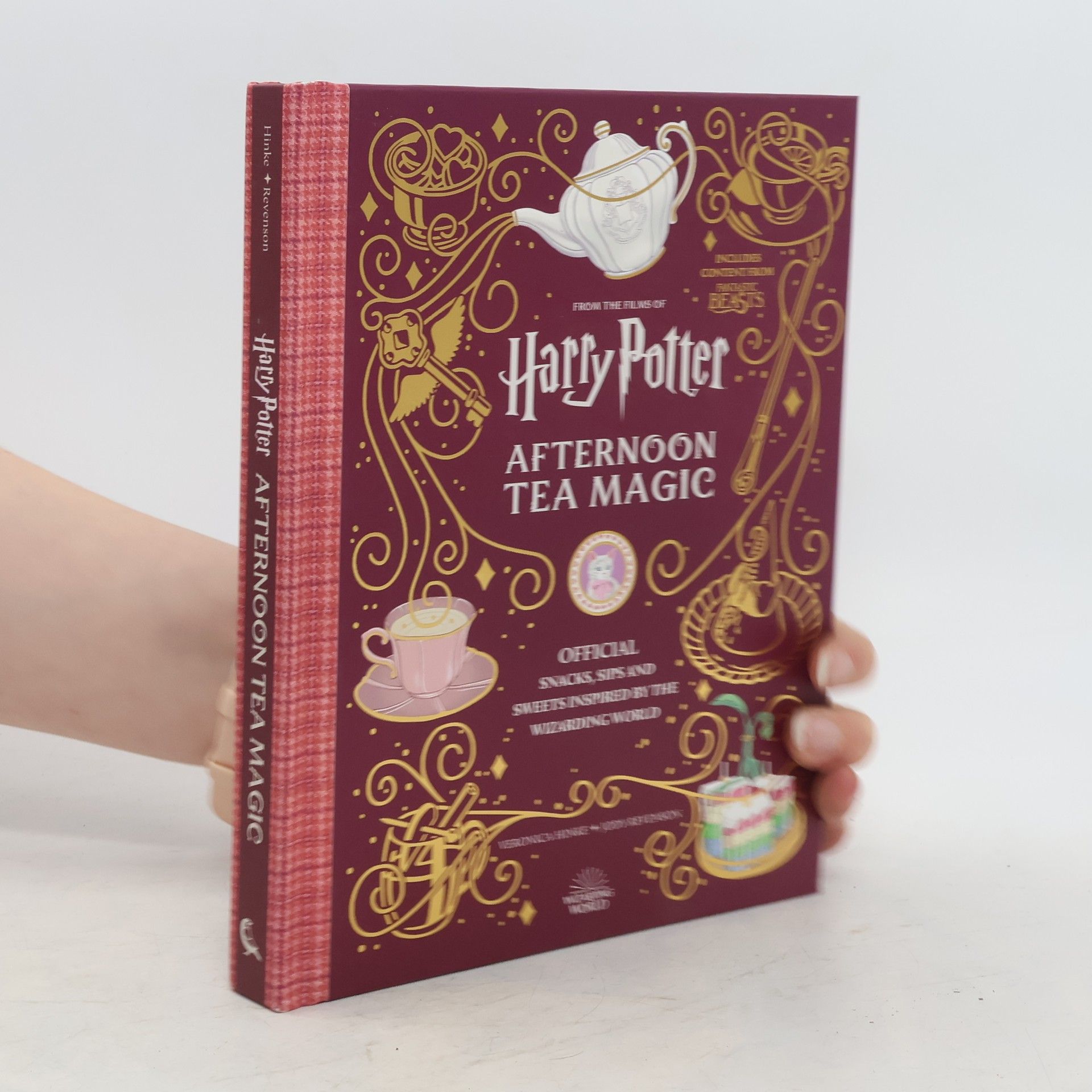 Veronica Hinke Harry Potter Afternoon Tea Magic: Official Snacks, Sips and Sweets Inspired by the Wizarding World