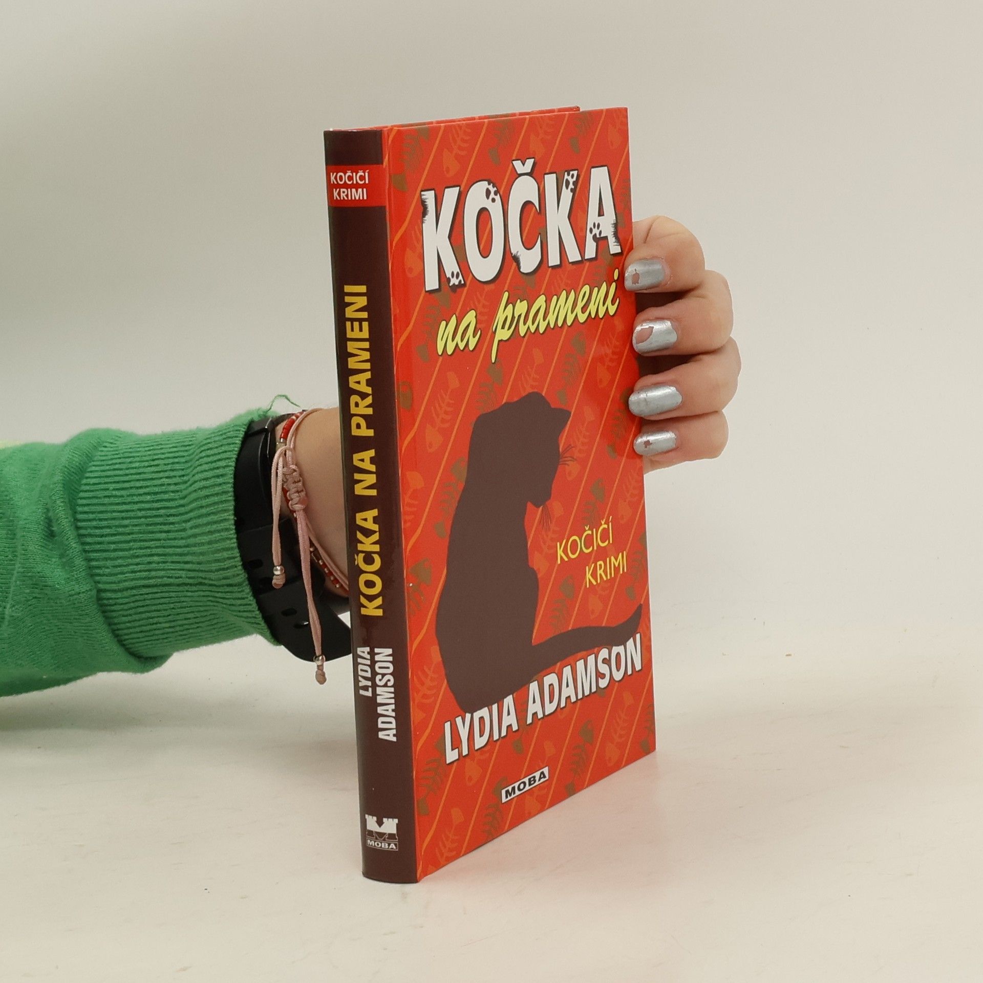 Lydia Adamson Kočka na prameni