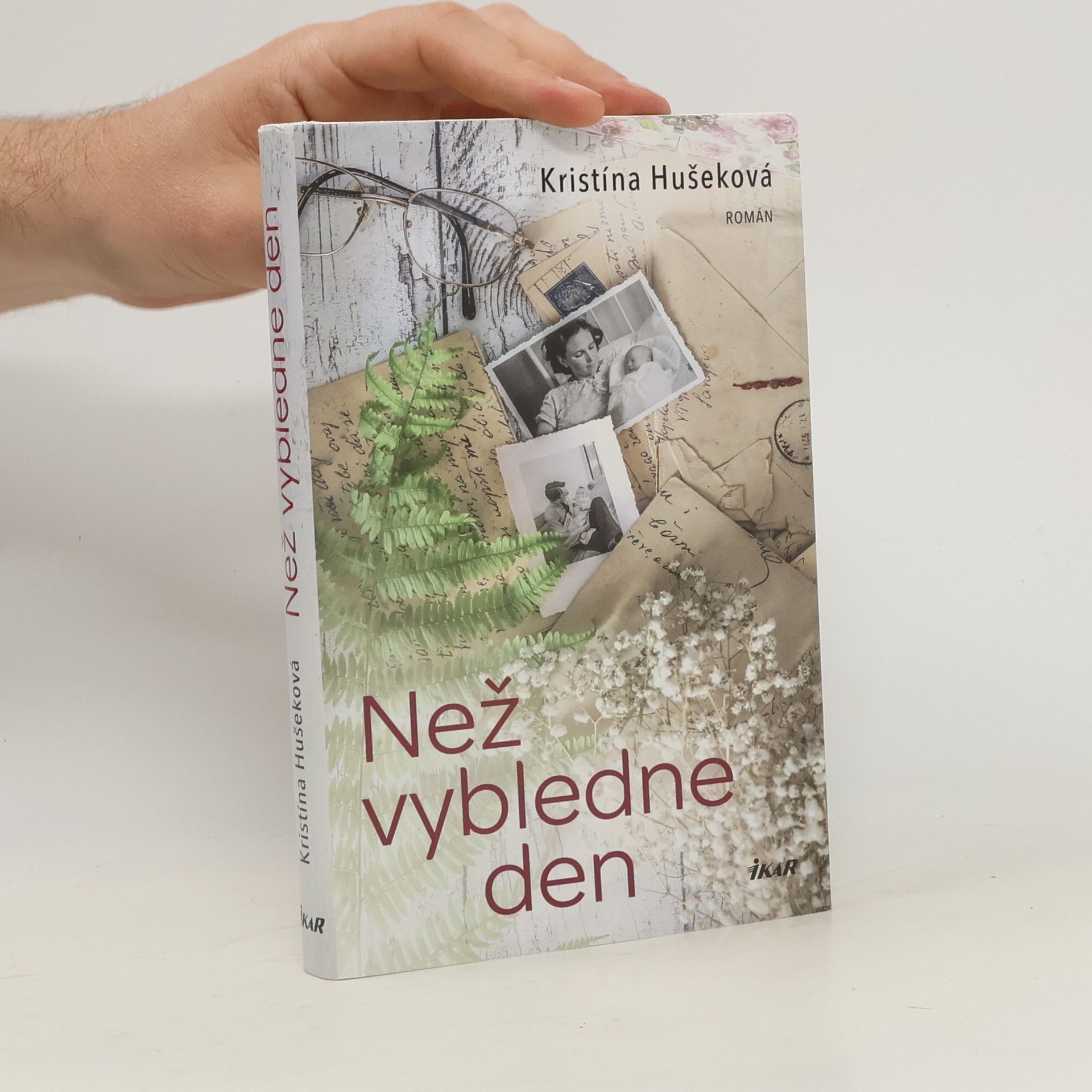 Kristína Hušeková Než vybledne den
