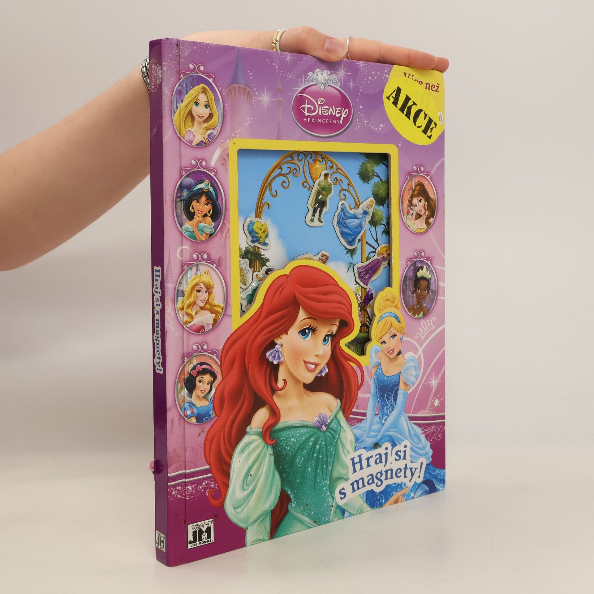 kolektiv Disney princezny : hraj si s magnety! : více než 40 magnetů Hraj si s magnety! - Disney princezny