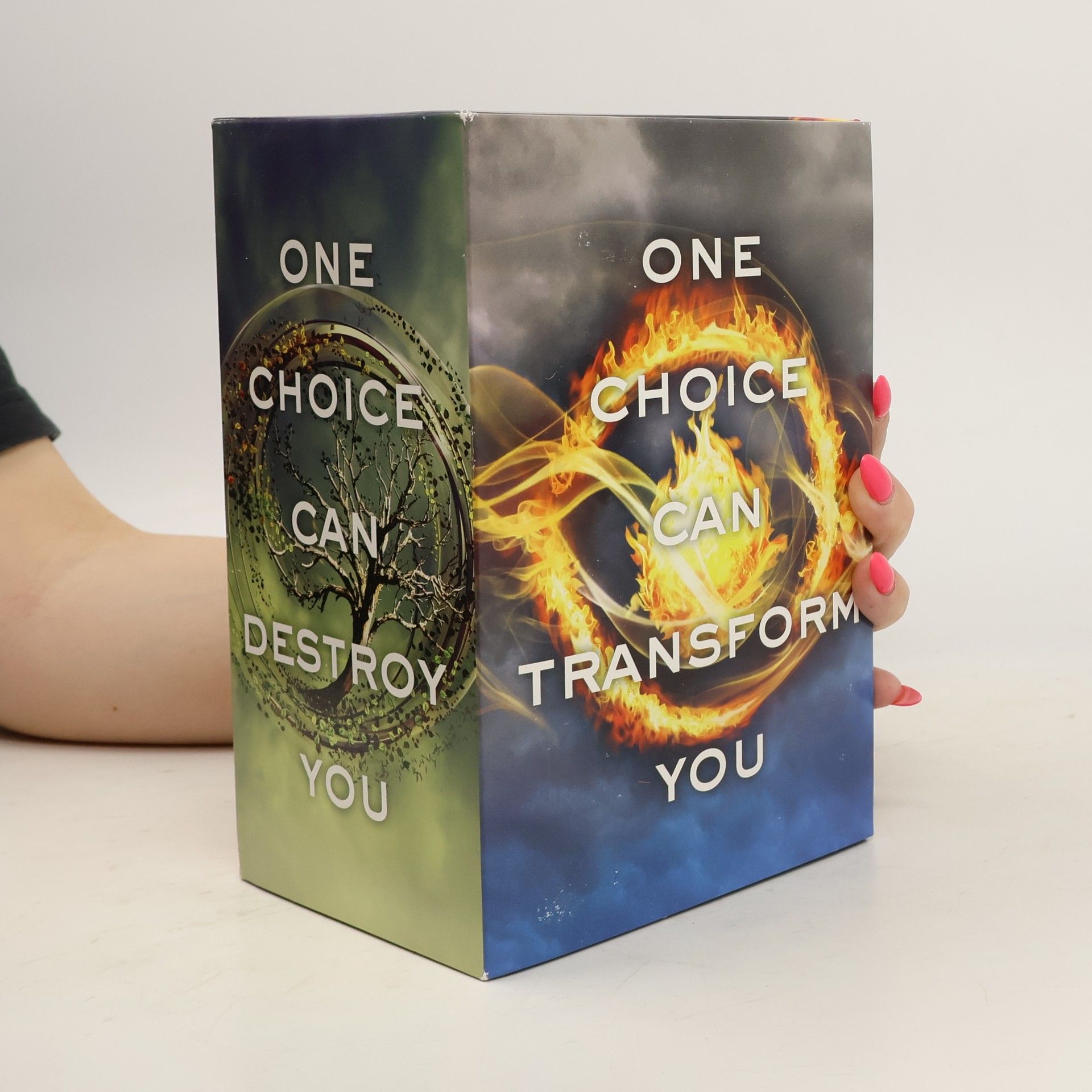 Veronica Roth Divergent. Insurgent. Allegiant