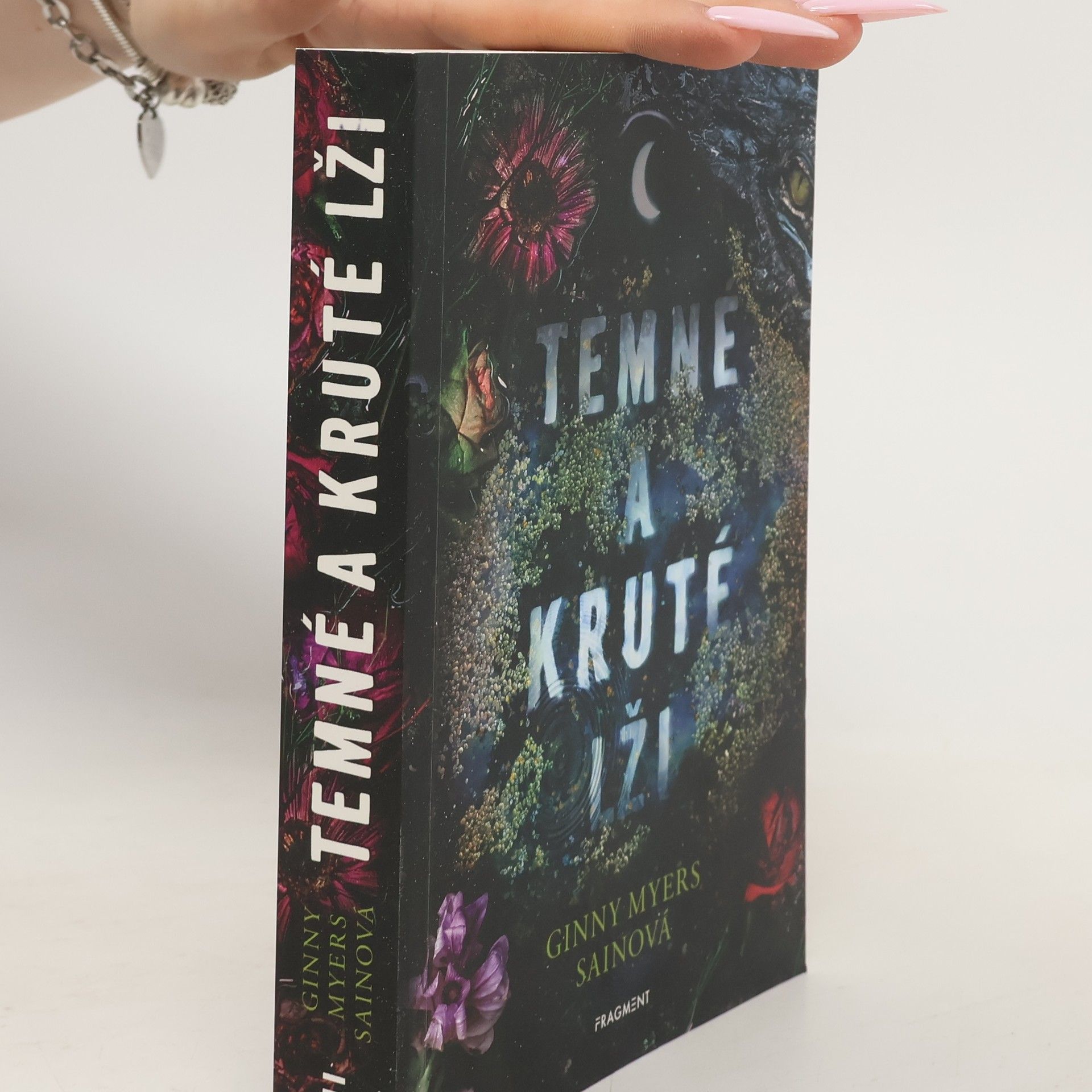 Ginny Myers Sain Temné a kruté lži