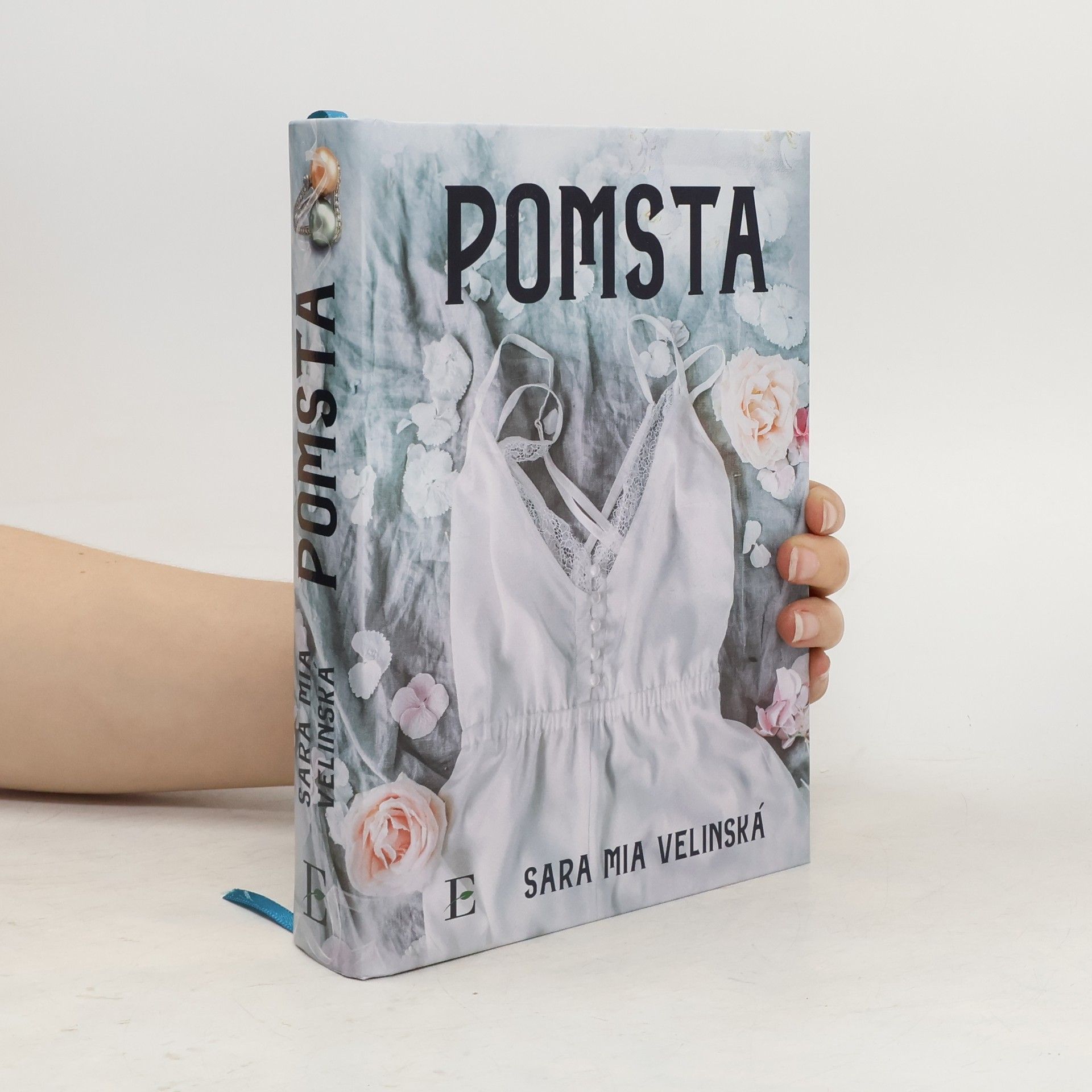 Sara Mia Velinská Pomsta