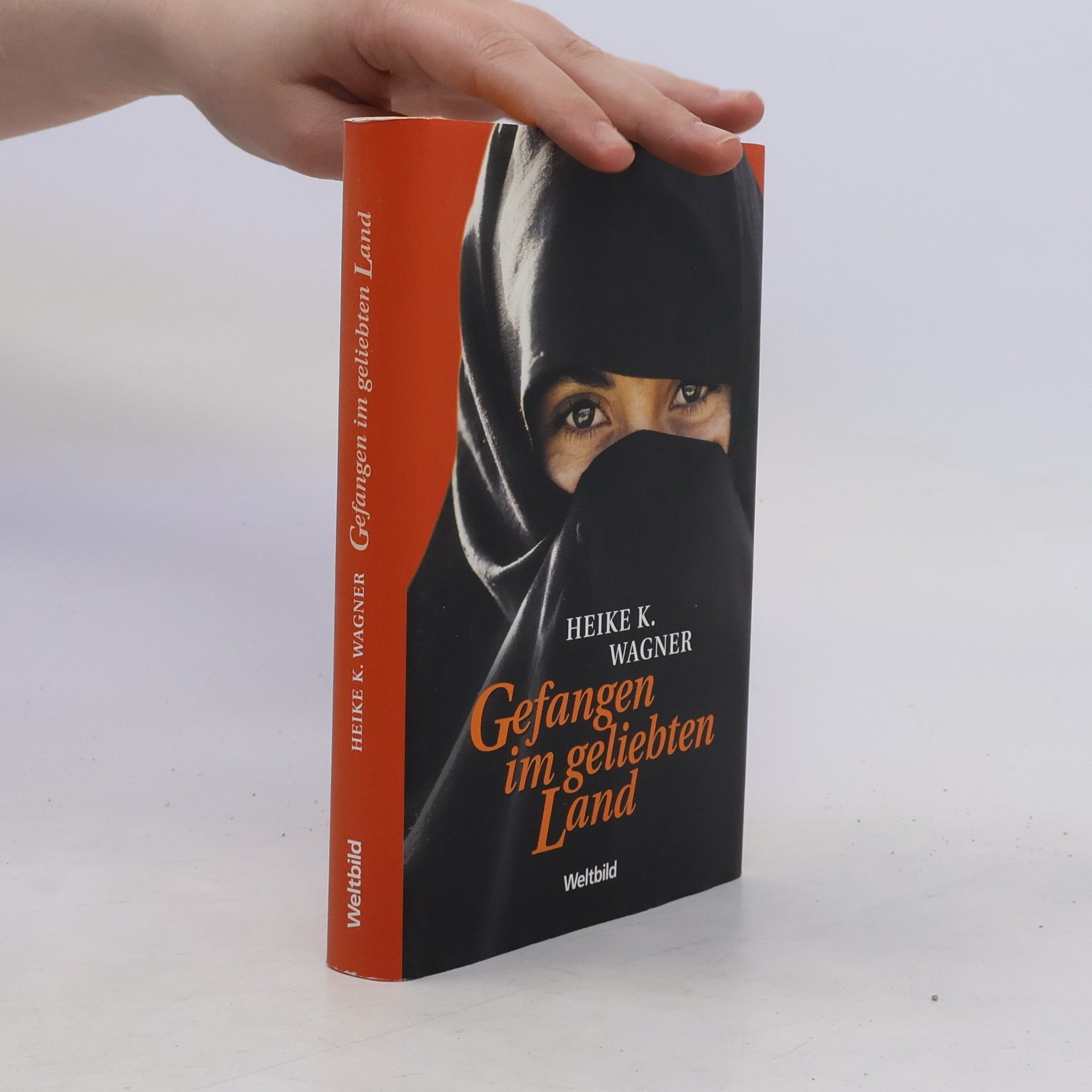Heike K. Wagner Gefangen im geliebten Land