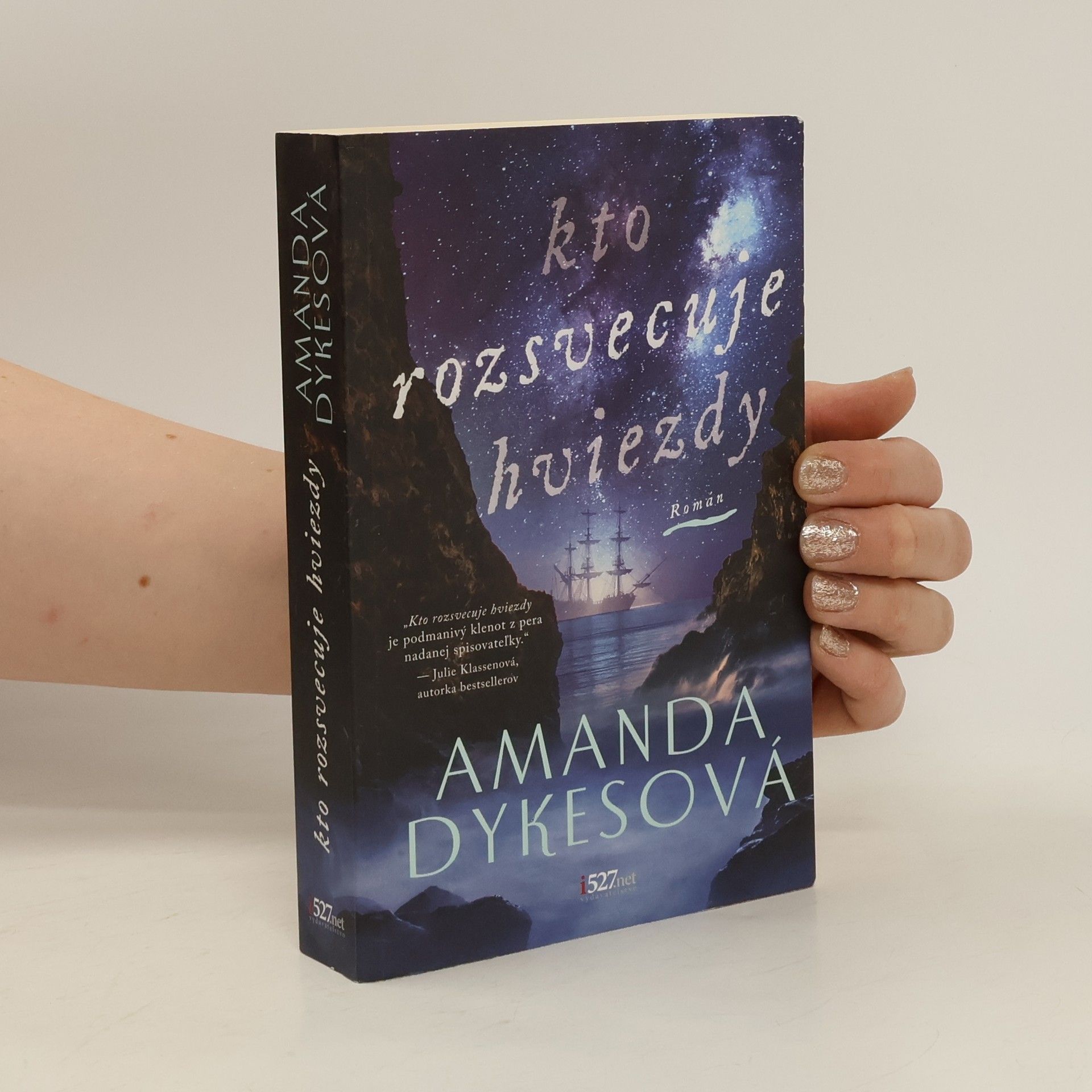Amanda Dykes Kto rozsvecuje hviezdy