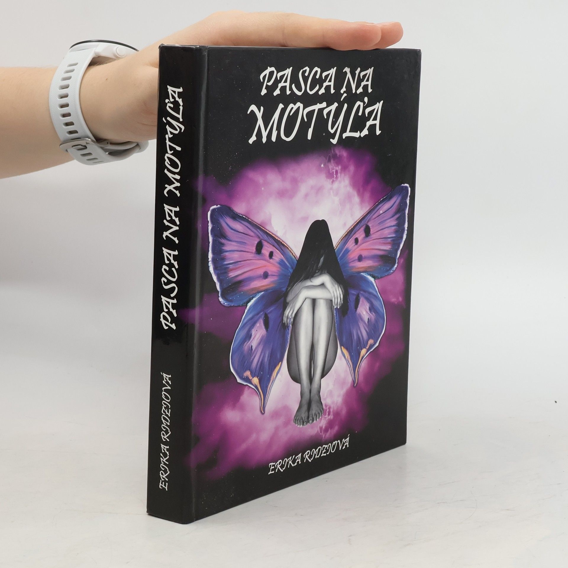 Erika Ridziova Pasca na motýľa