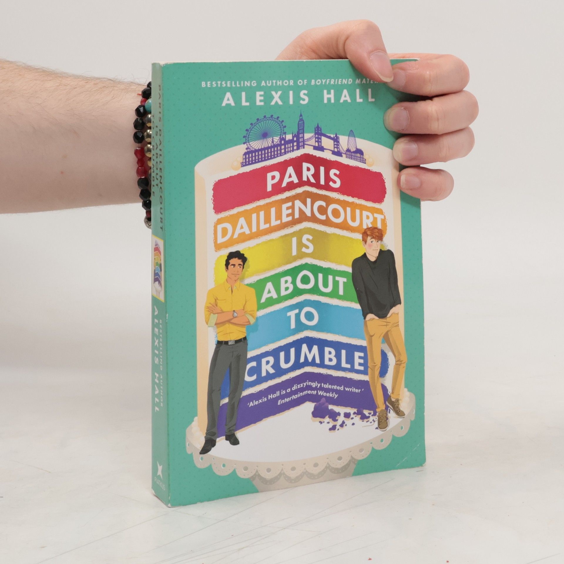Alexis Hall Paris Daillencourt Is about to Crumble