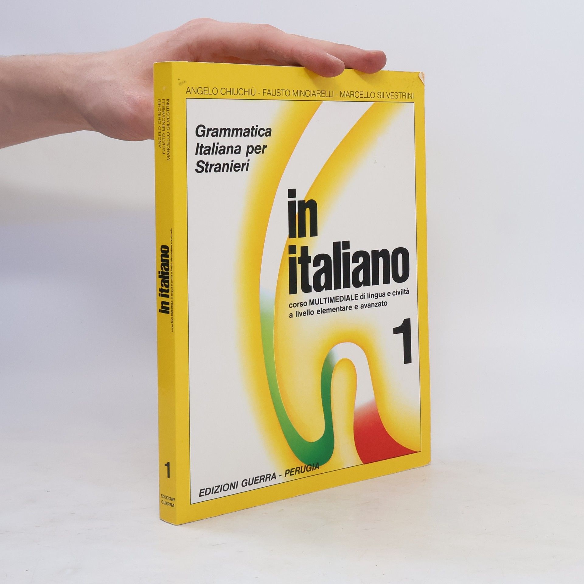 Angelo Chiuchiù In italiano : corso multimediale di lingua e civiltà a livello elementare e avanzato. 1