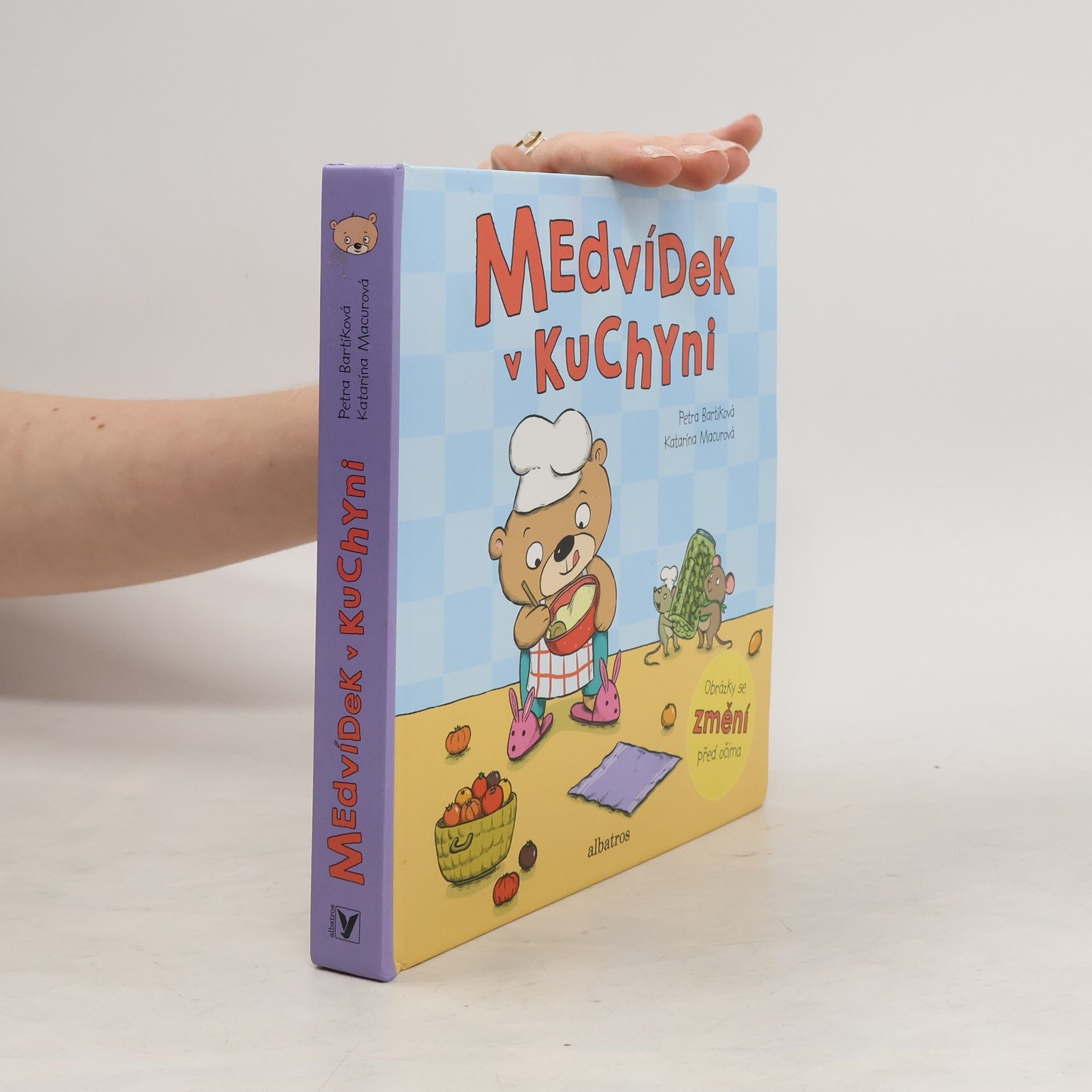 Petra Bartíková Medvídek v kuchyni