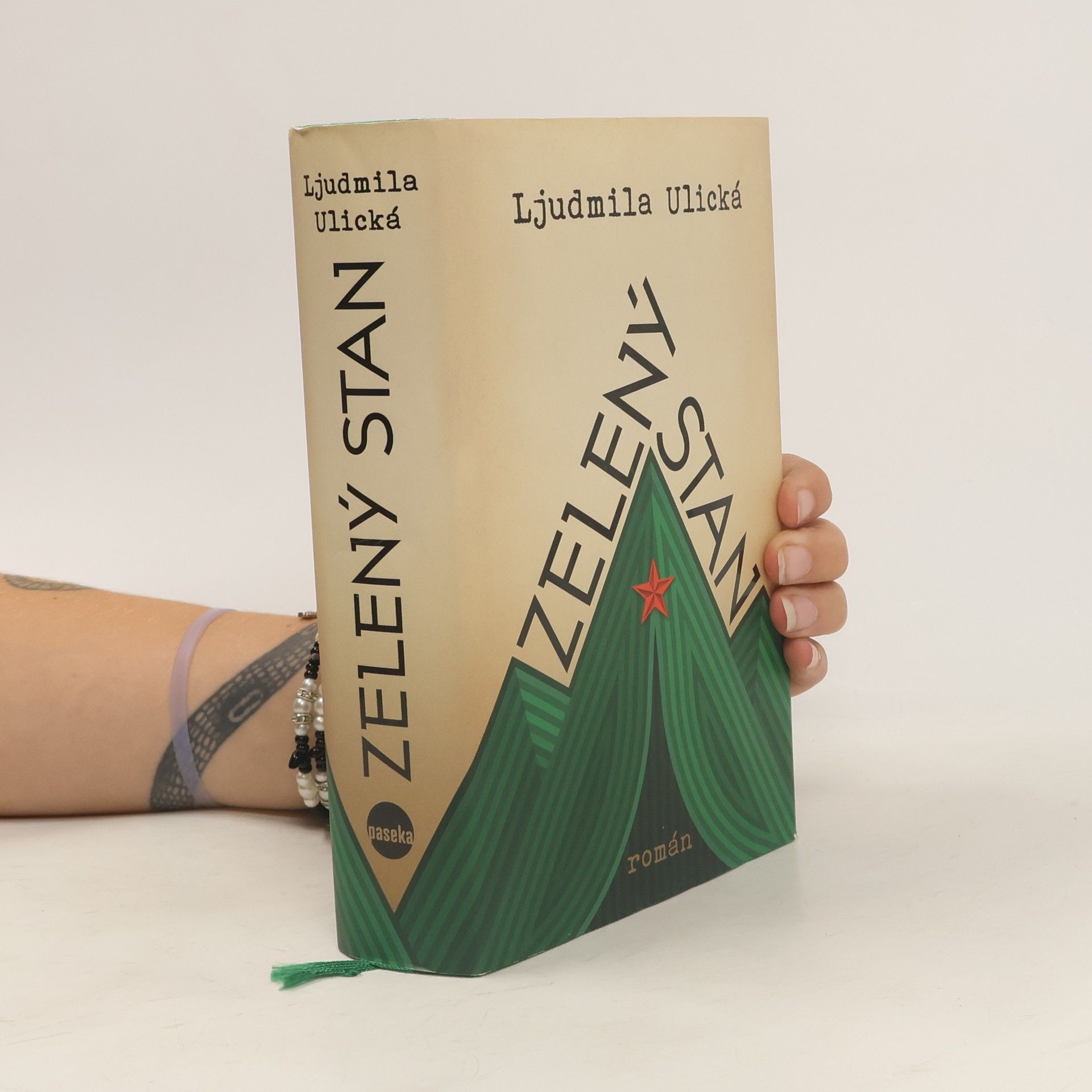 Ljudmila Evgenʹevna Ulickaja Zelený stan