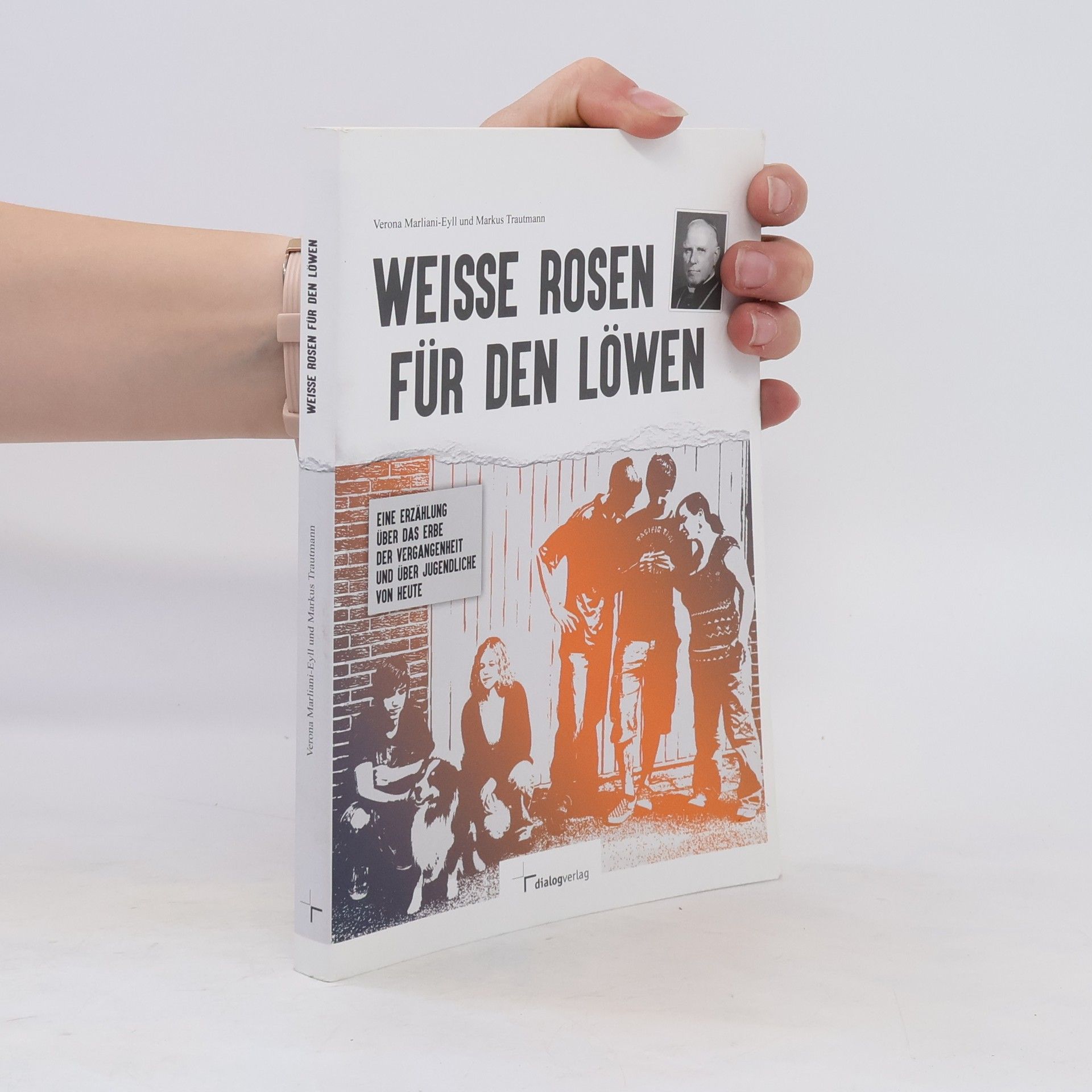 Verona Marliani Eyll Weiße Rosen für den Löwen