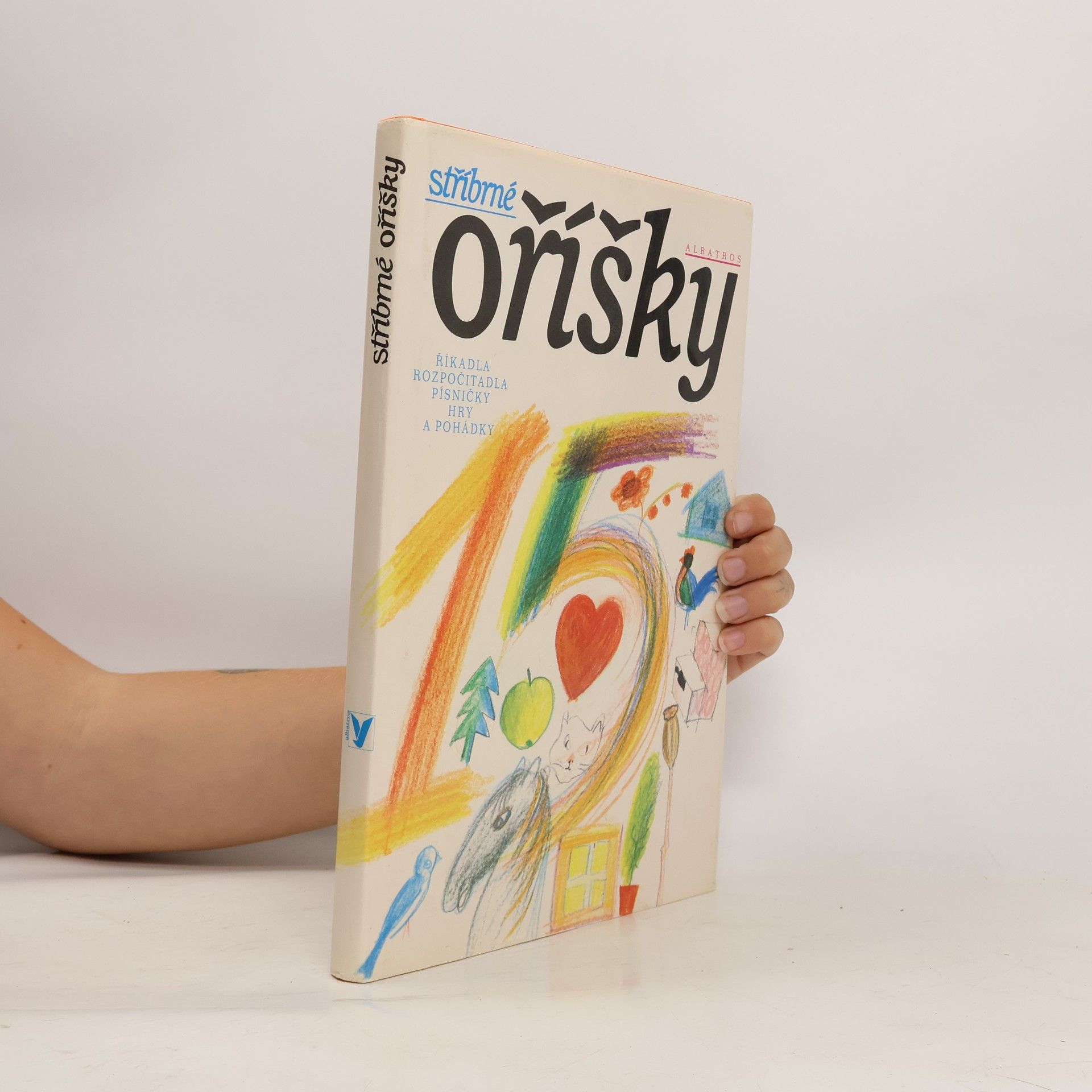 Autores varios Stříbrné oříšky