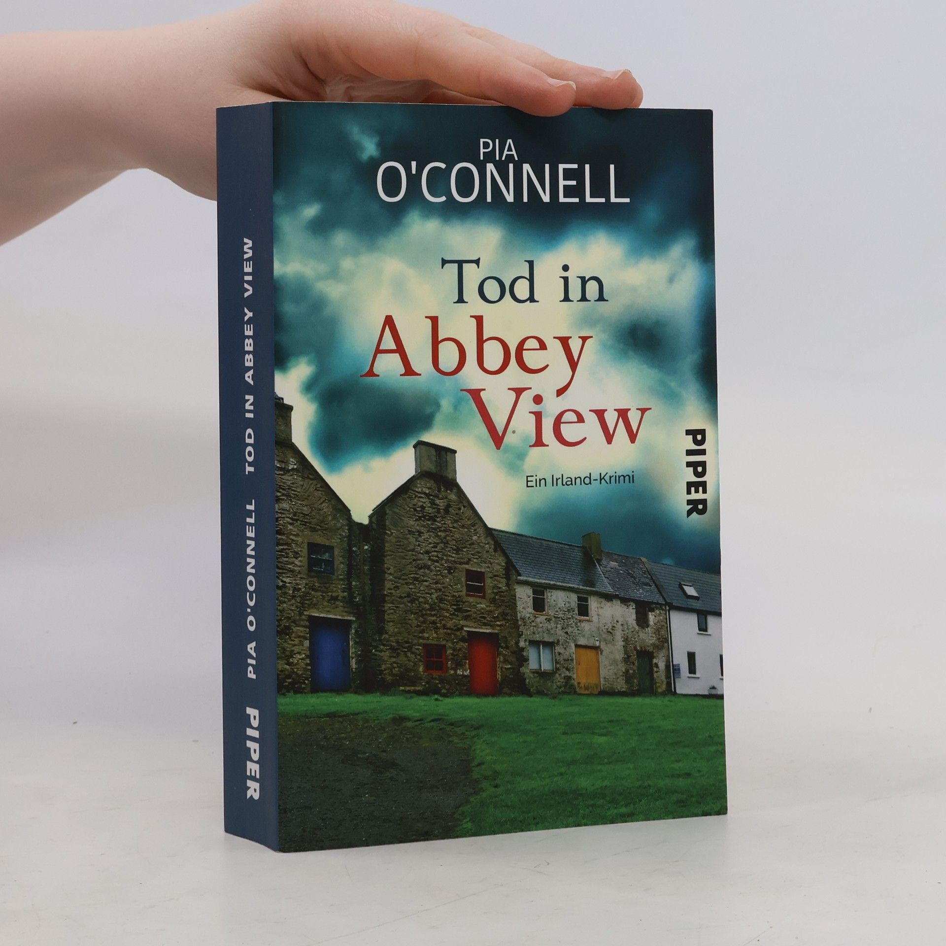 Pia O'Connell Tod in Abbey View