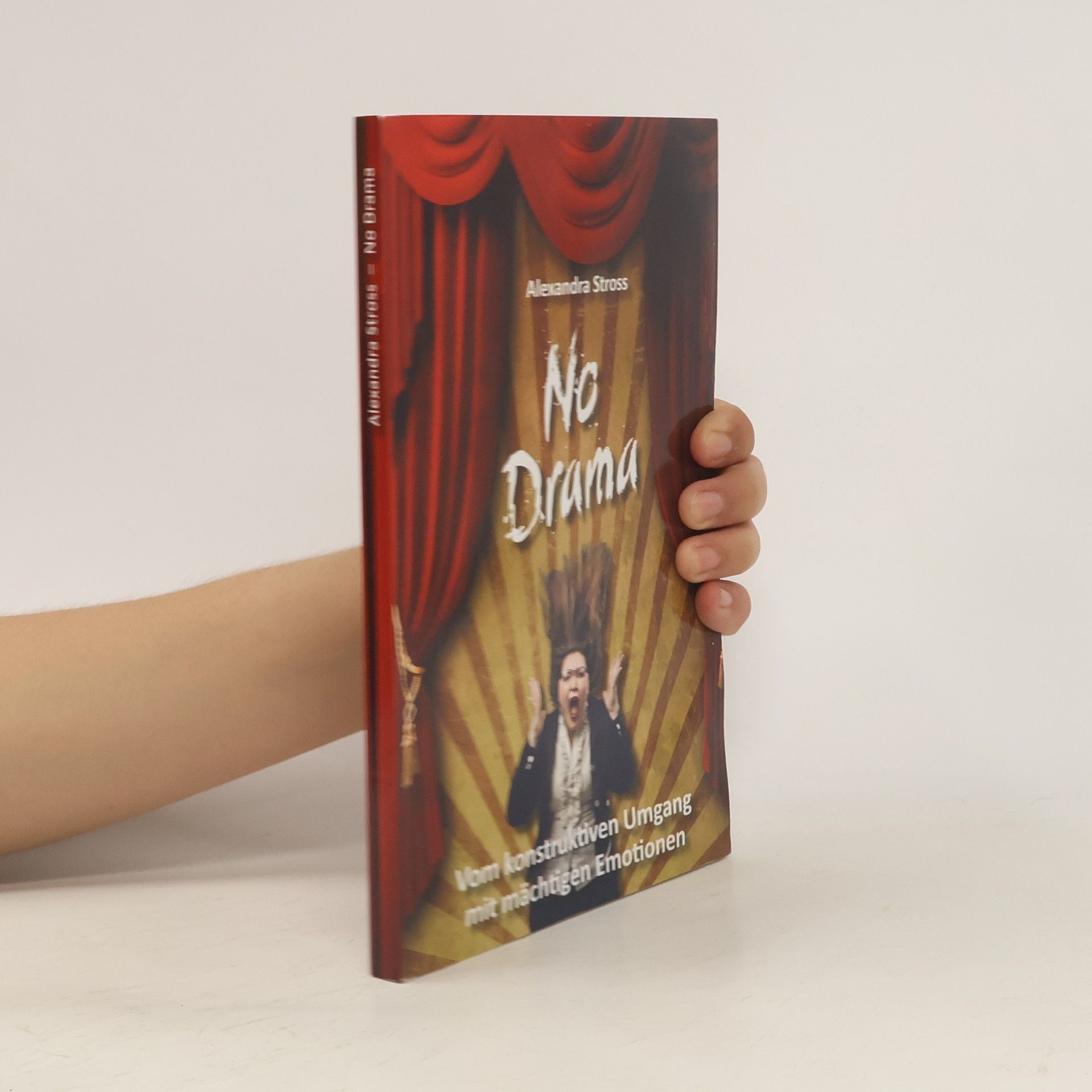 Alexandra Stross No Drama