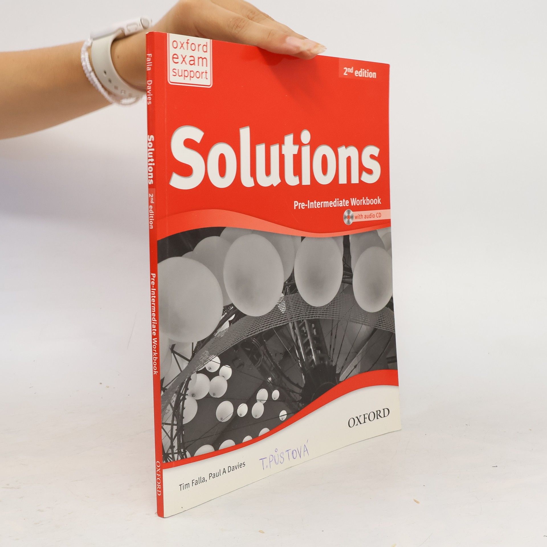 Tim Falla Solutions 2nd ed: Pre-Intermediate: Workbook and Audio CD Pack