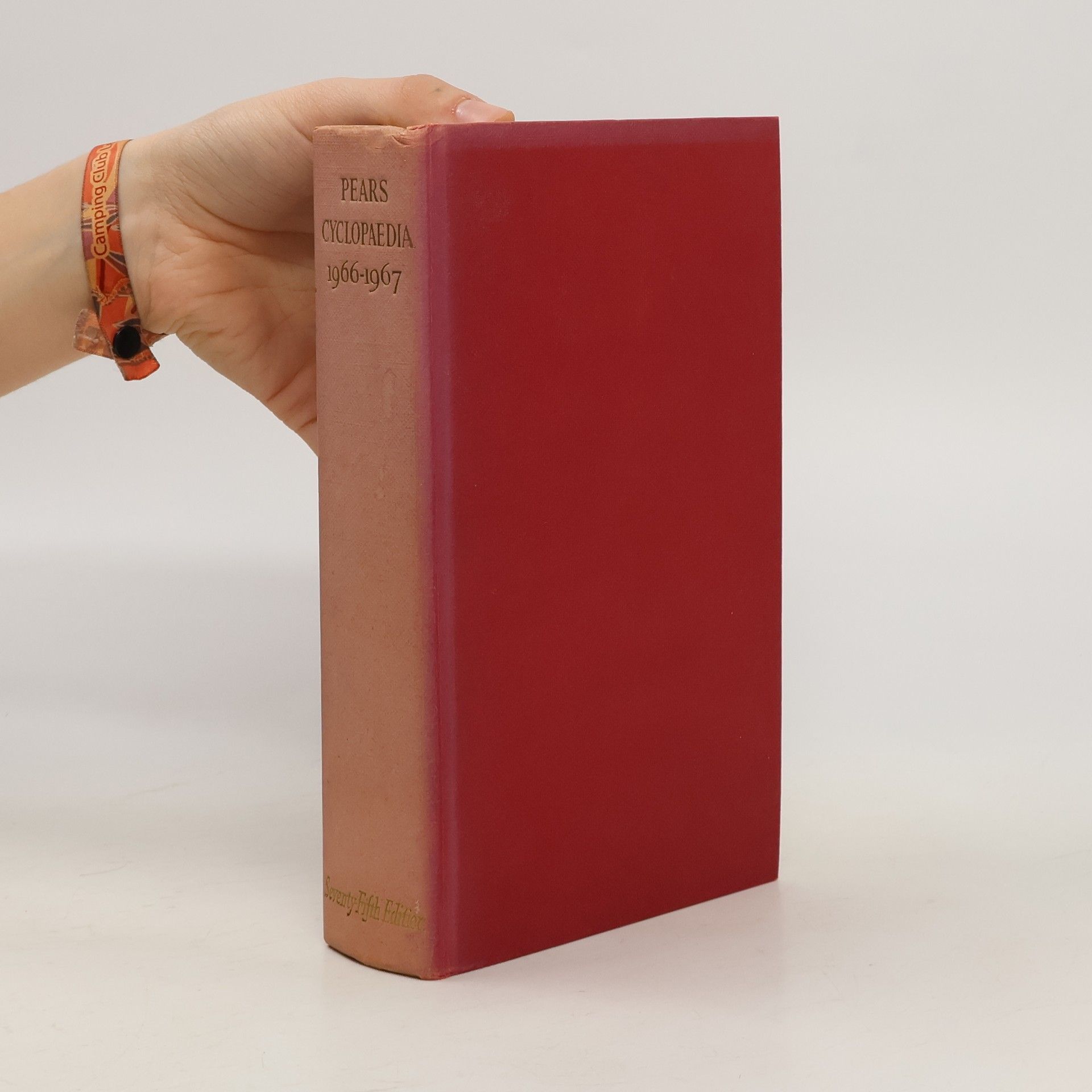 kolektiv Pears Cyclopaedia 1966-1967