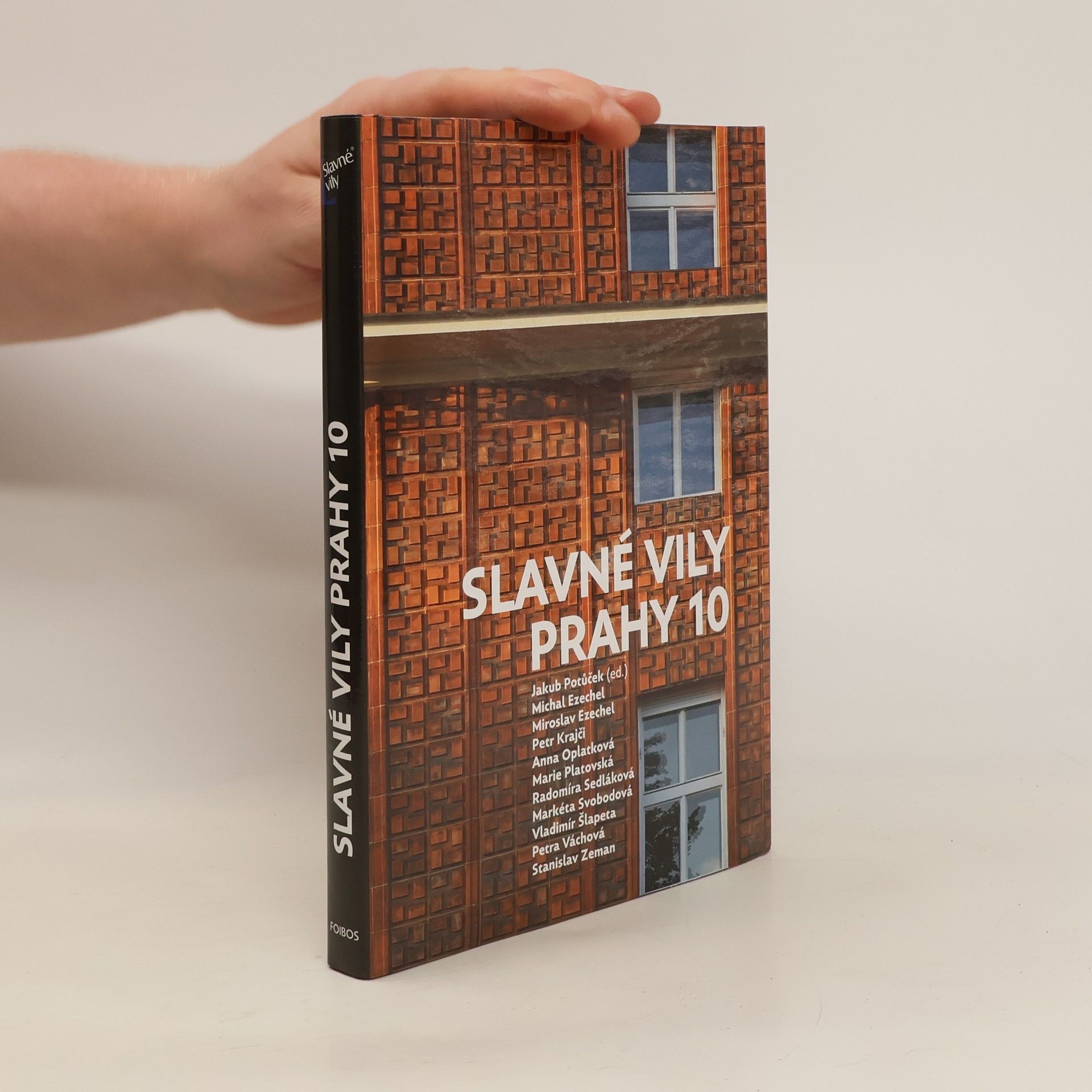 kolektiv Slavné vily Prahy 10