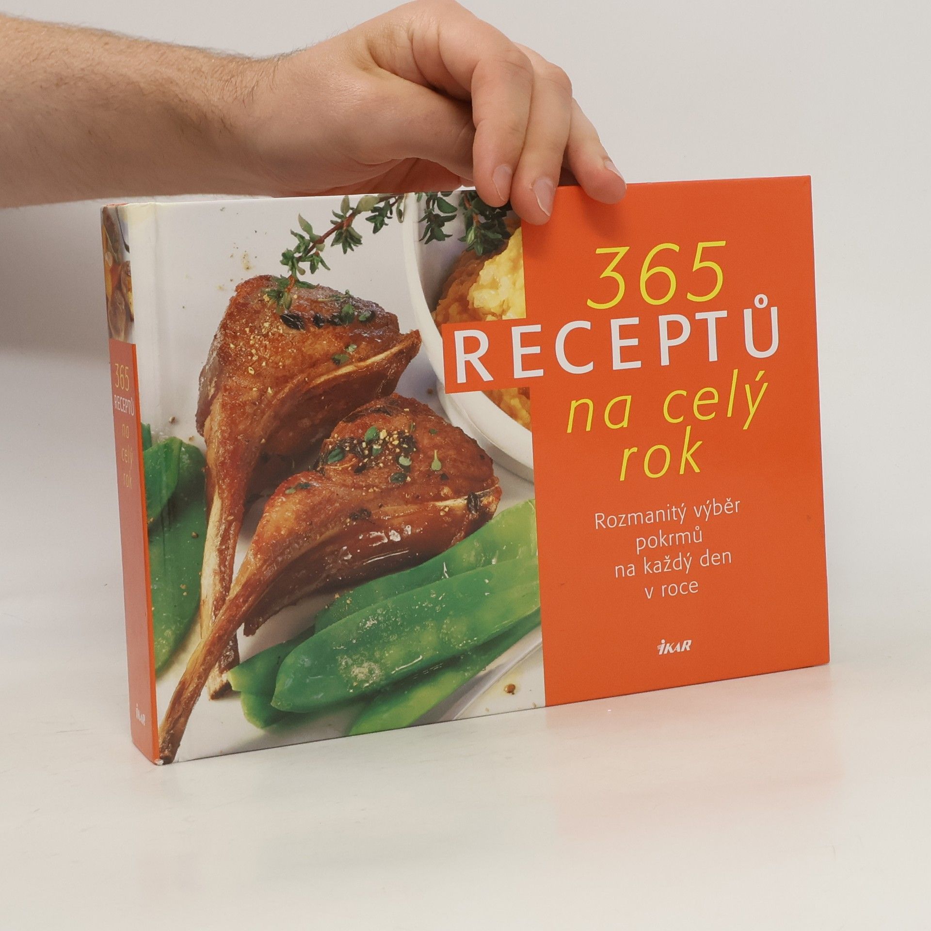 Cornelia Adam 365 receptů na celý rok. Rozmanitý výběr pokrmů na každý den v roce