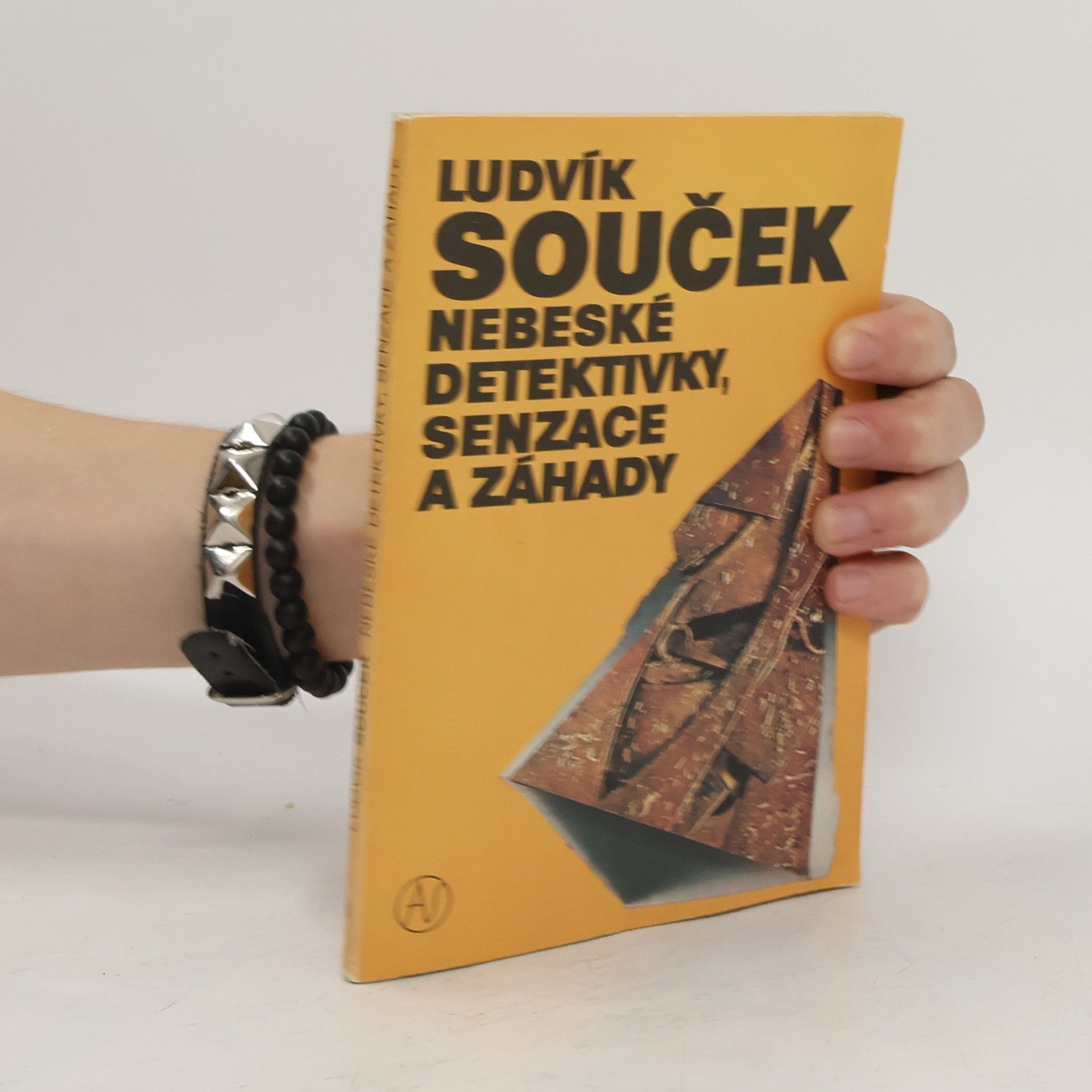 Ludvík Souček Nebeské detektivky, senzace a záhady