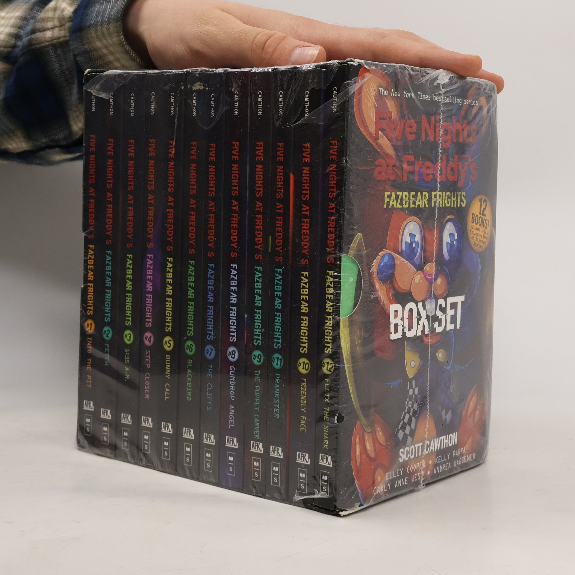 Scott Cawthon Five Nights at Freddy's: Fazbear Frights. Box Set 1-12
