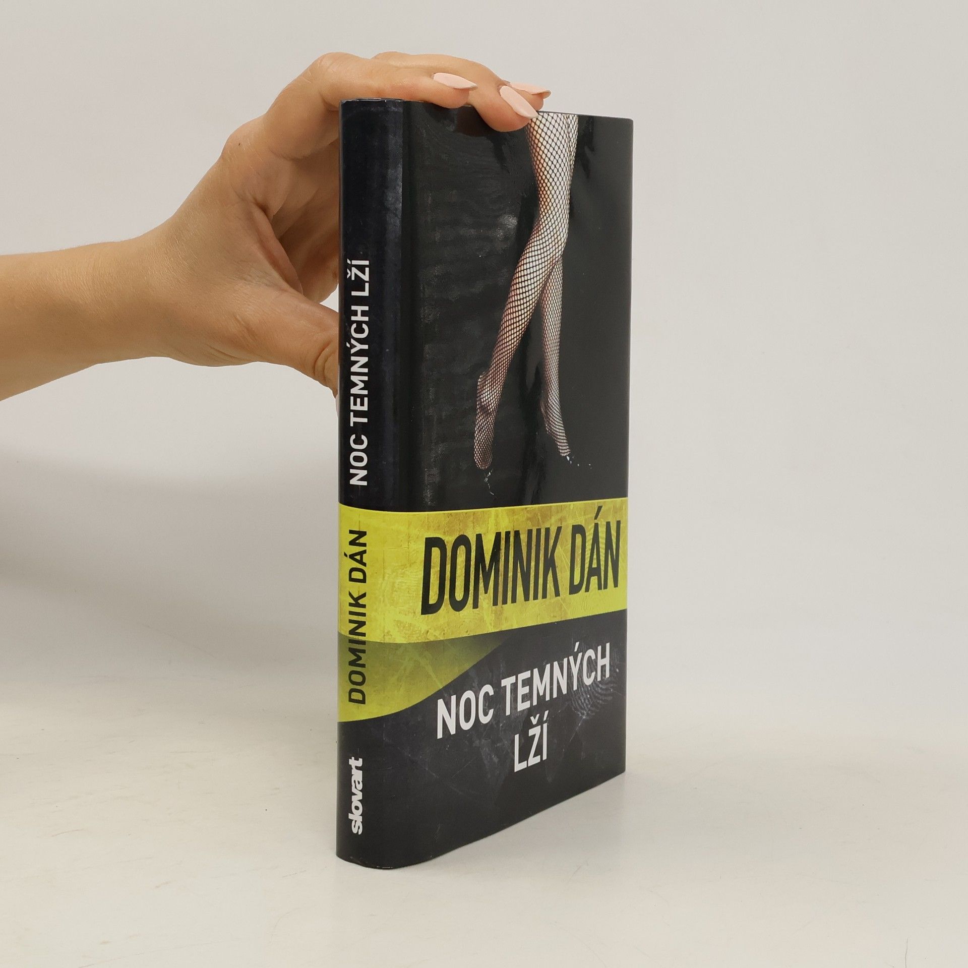 Dominik Dán Noc temných lží