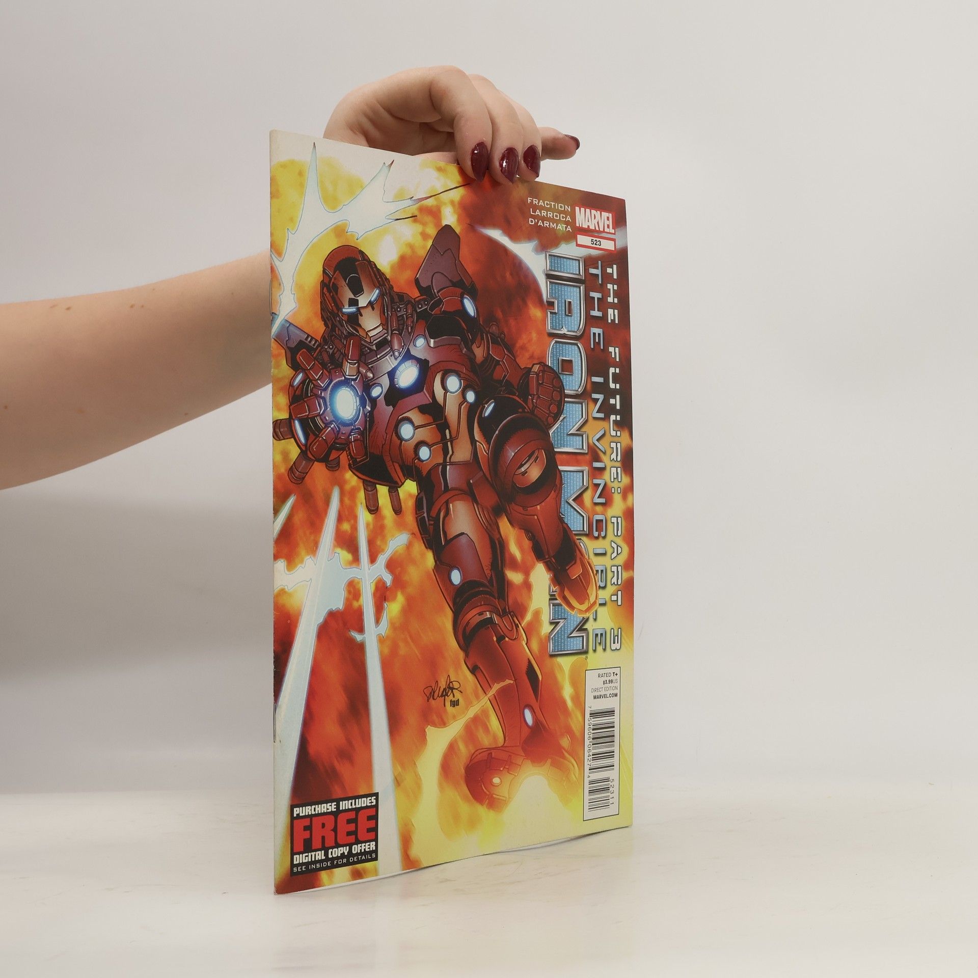 kolektiv The Invincible Iron Man 10/2012