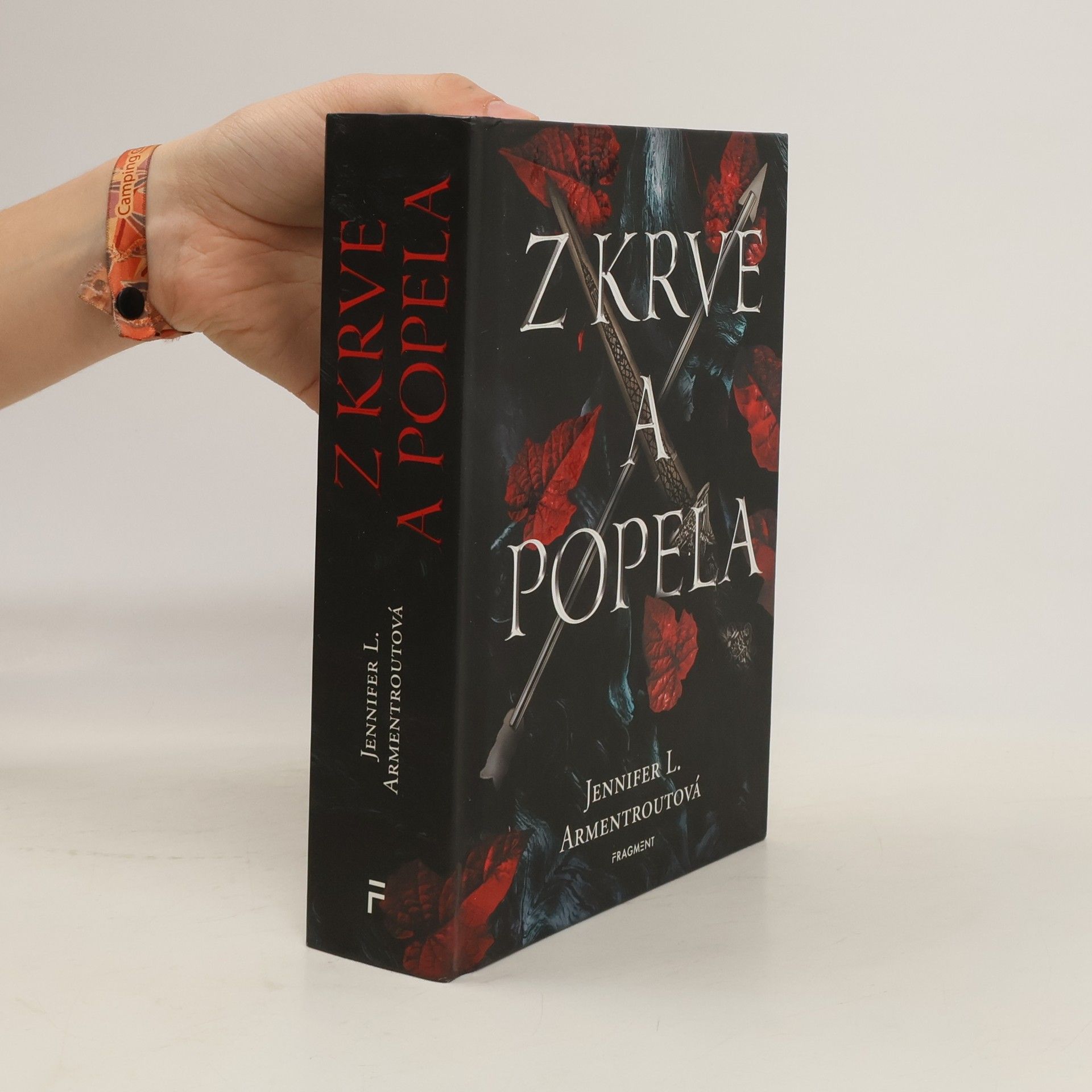 Jennifer L. Armentrout Z krve a popela
