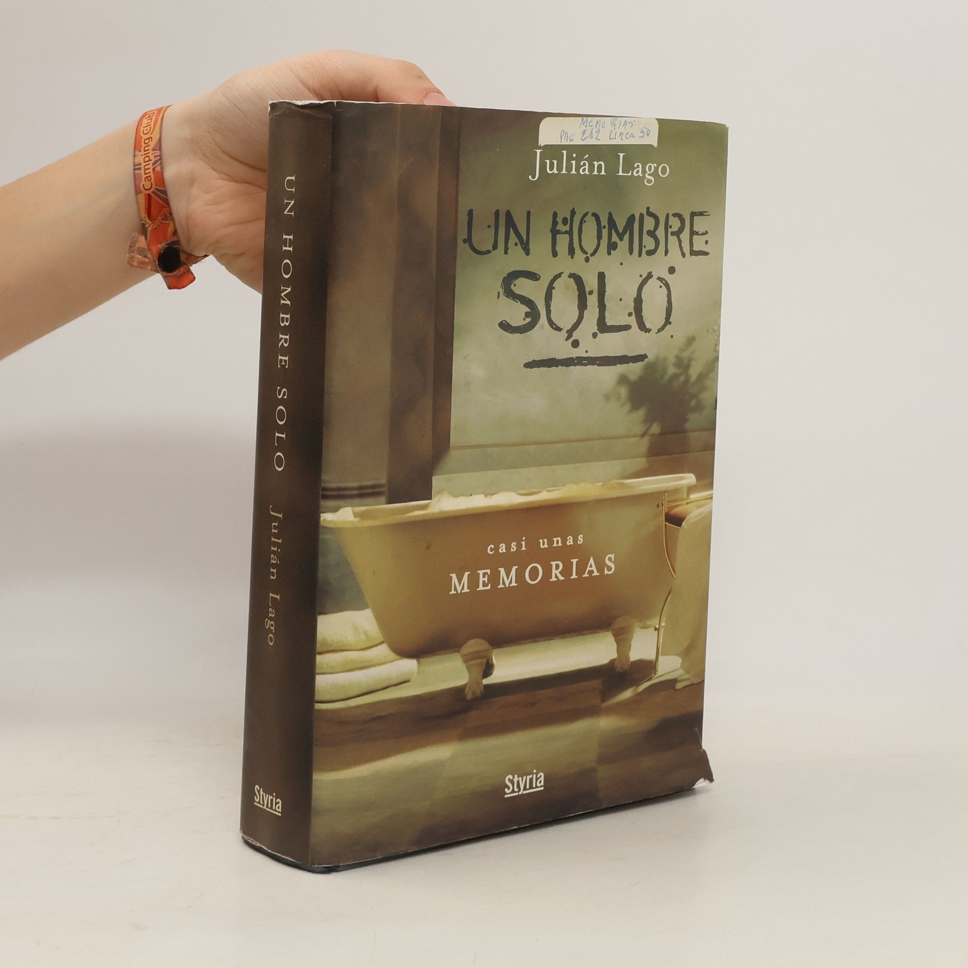 Julián Lago Un hombre solo