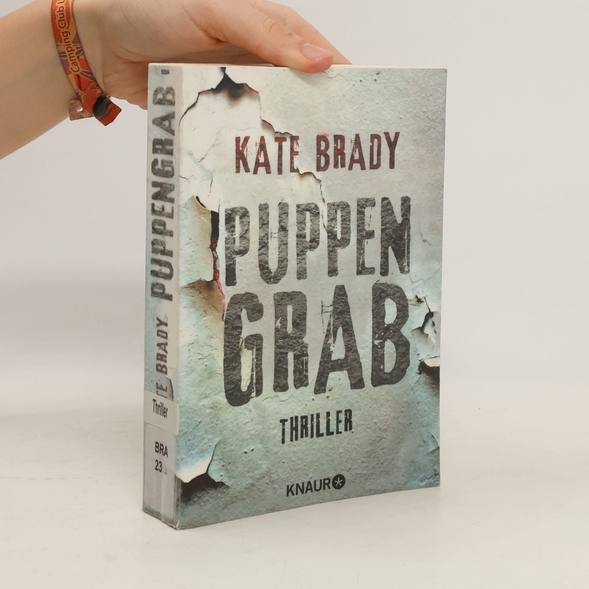 Kate Brady Puppengrab