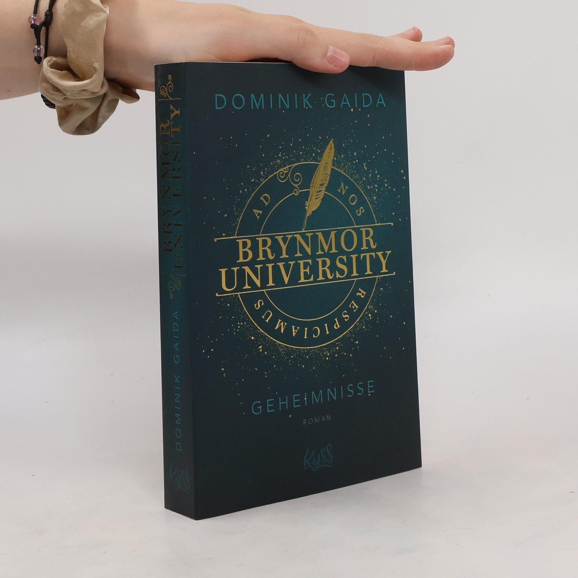 Dominik Gaida Brynmor University 1. Geheimnisse