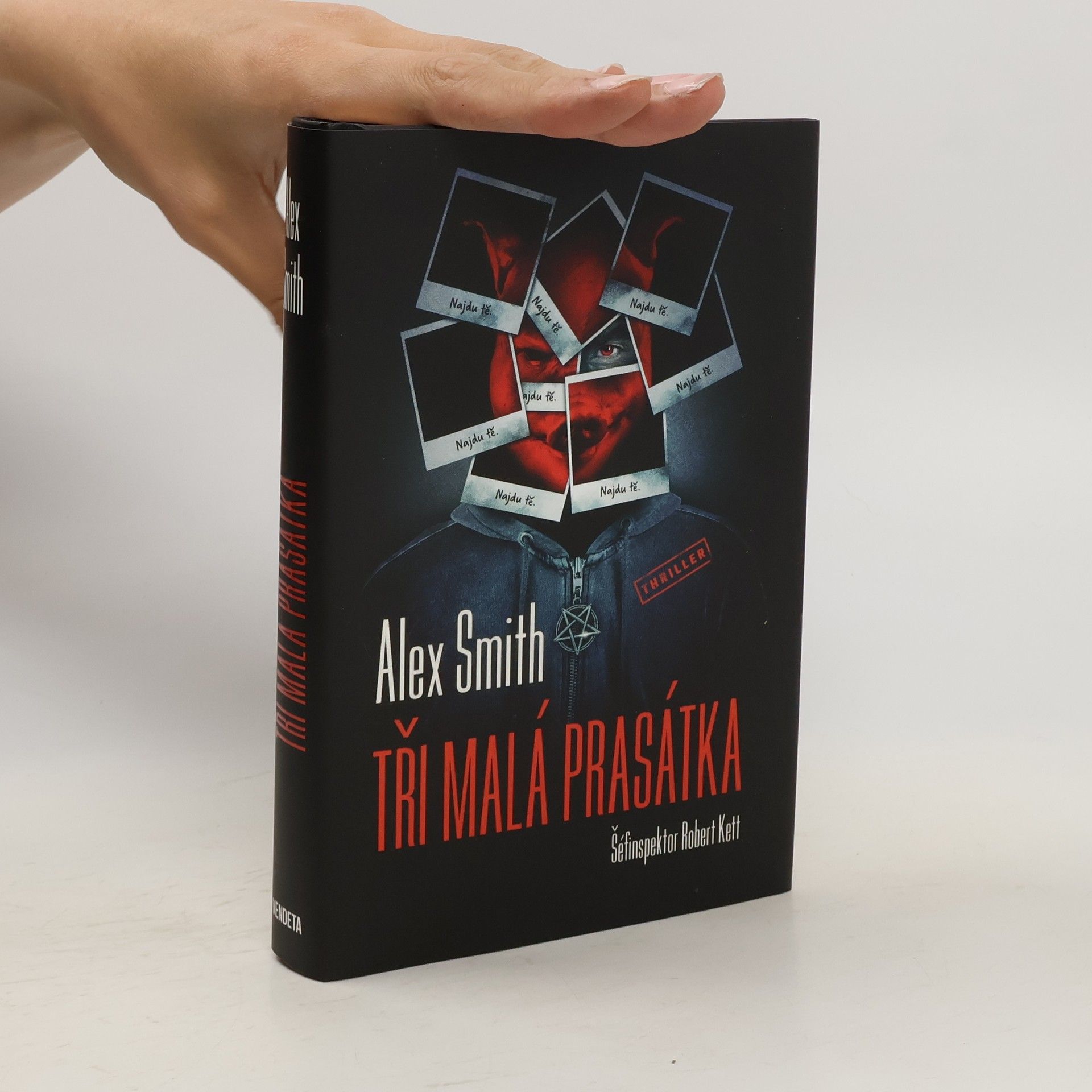 Alexander Gordon Smith Tři malá prasátka