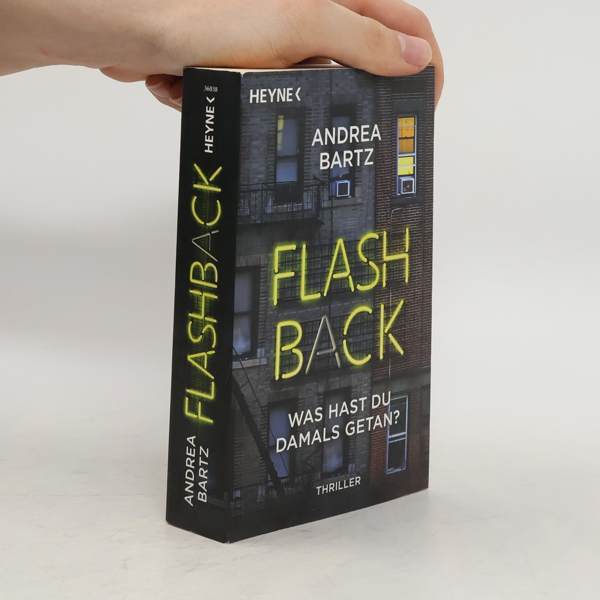 Andrea Bartz Flashback
