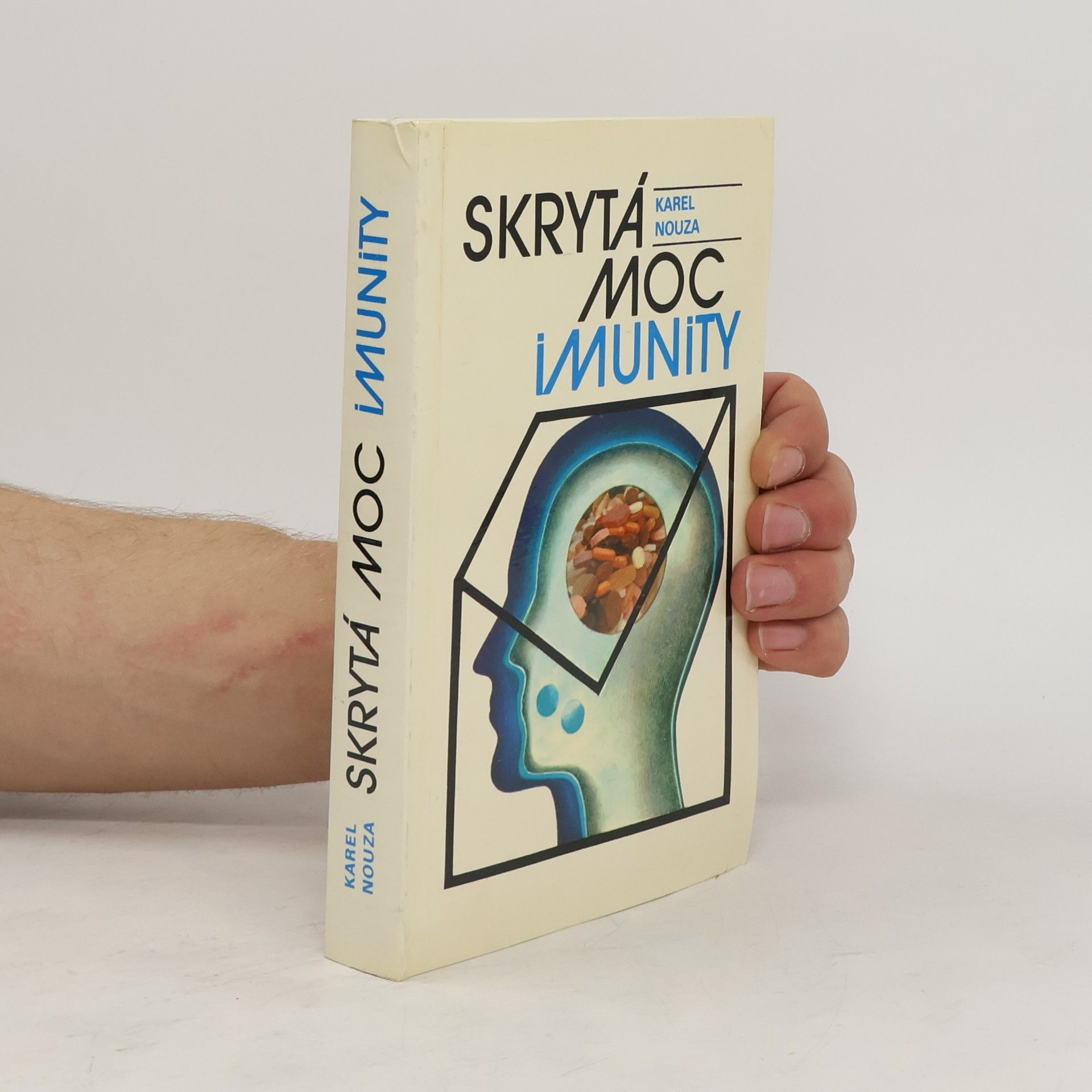 Karel Nouza Skrytá moc imunity