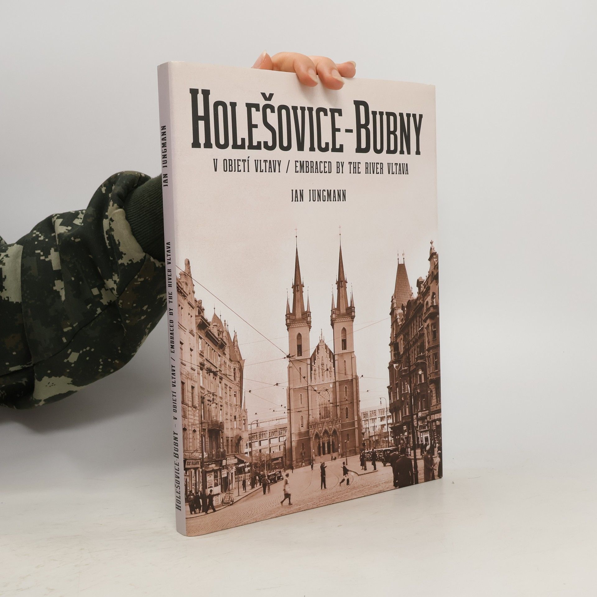 Jan Jungmann Holešovice - Bubny v objetí Vltavy