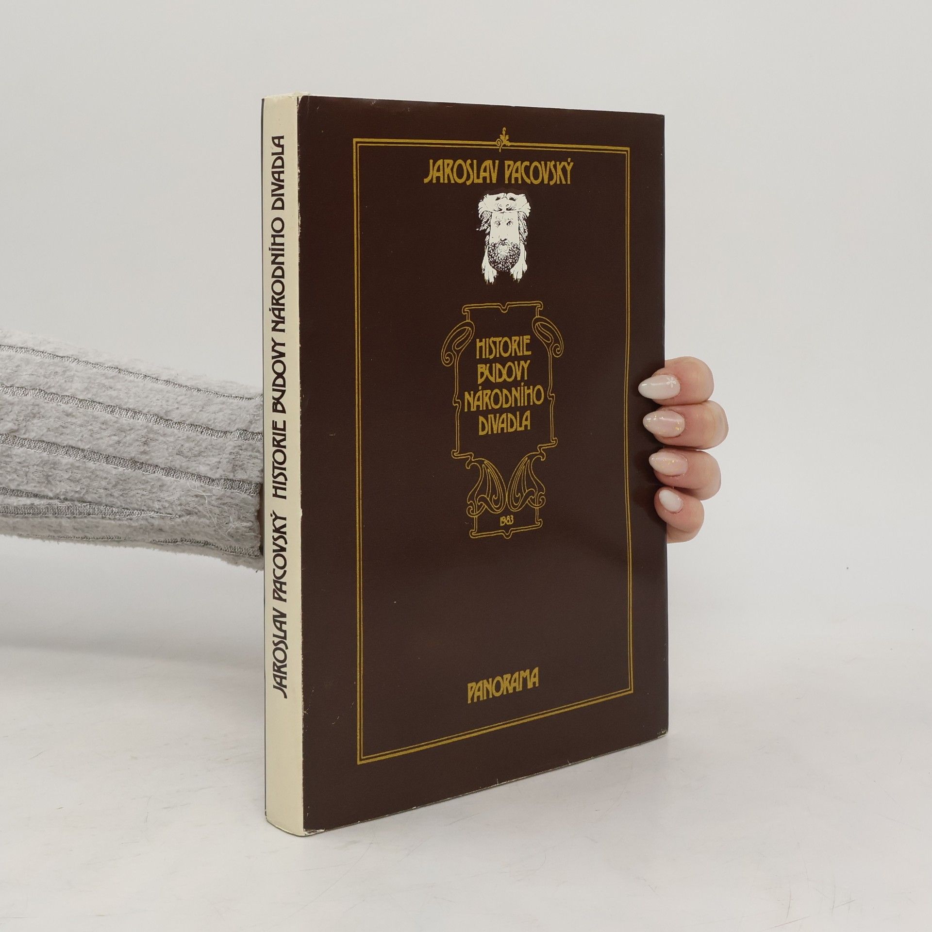 Jaroslav Pacovský Historie budovy Národního divadla