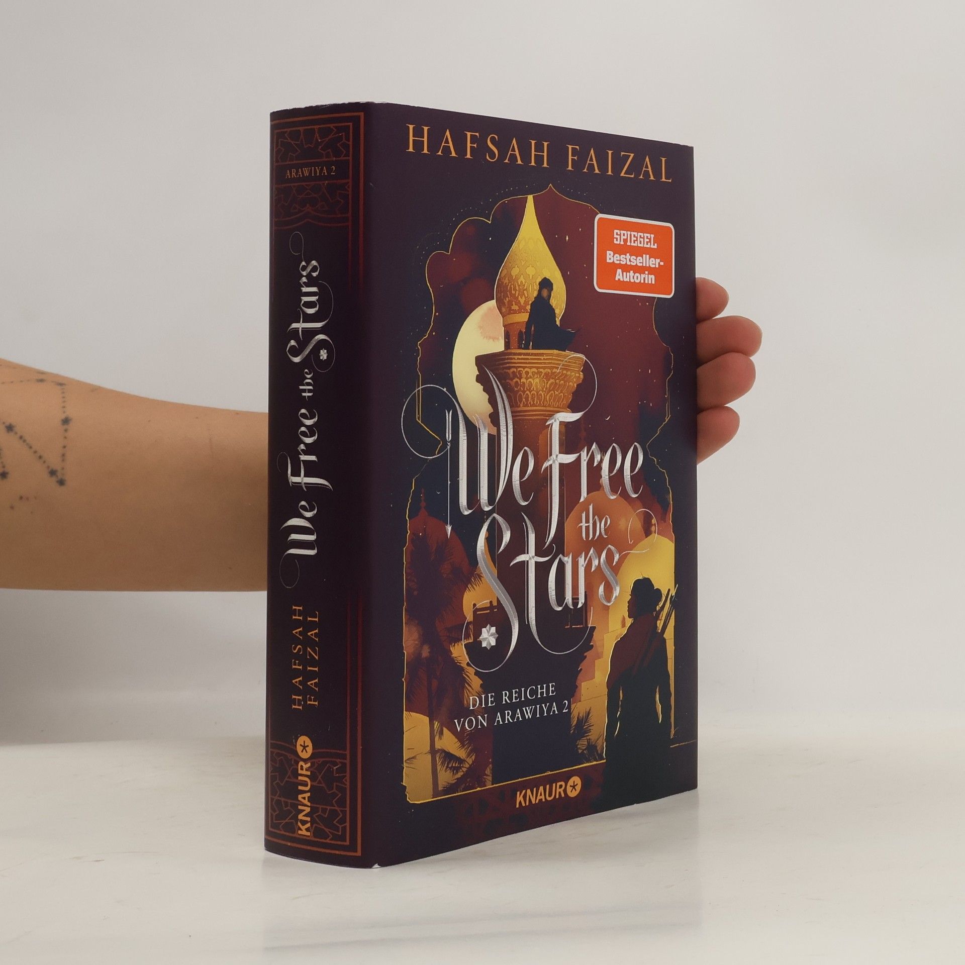 Hafsah Faizal We free the Stars / Die Reiche von Arawiya Bd.2