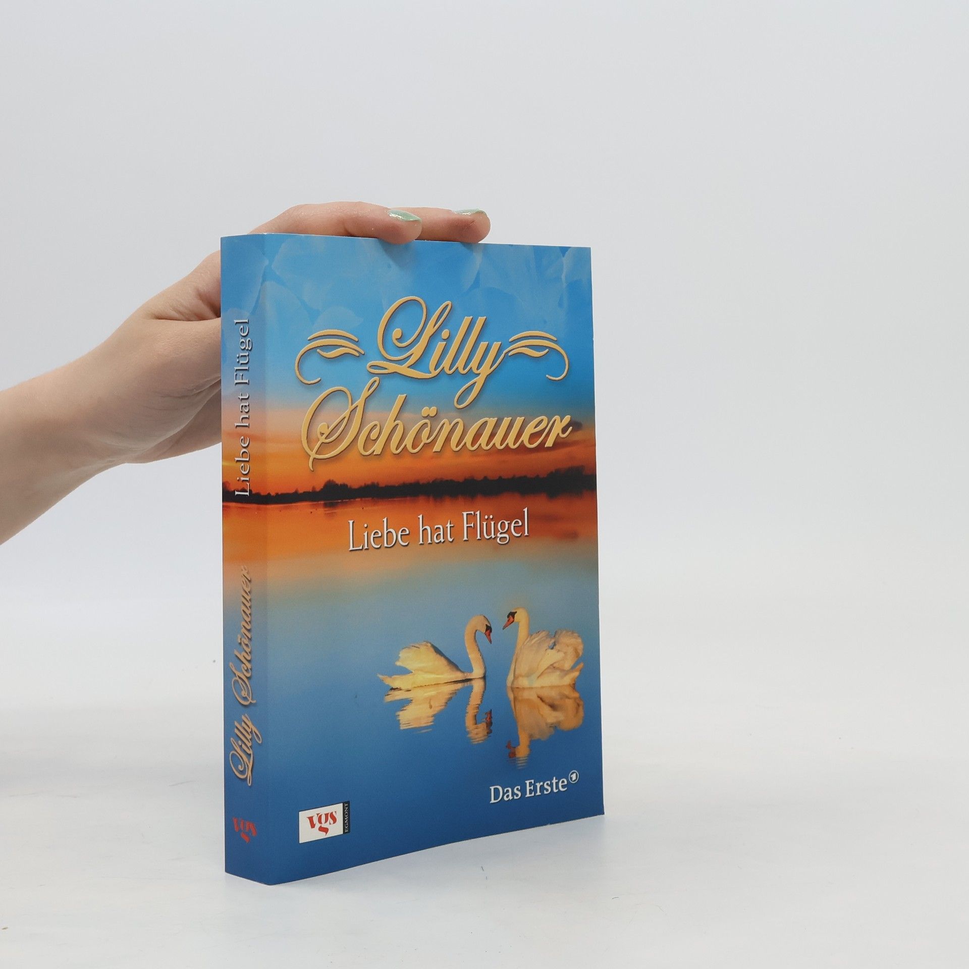 Lilly Schönauer Liebe hat Flügel
