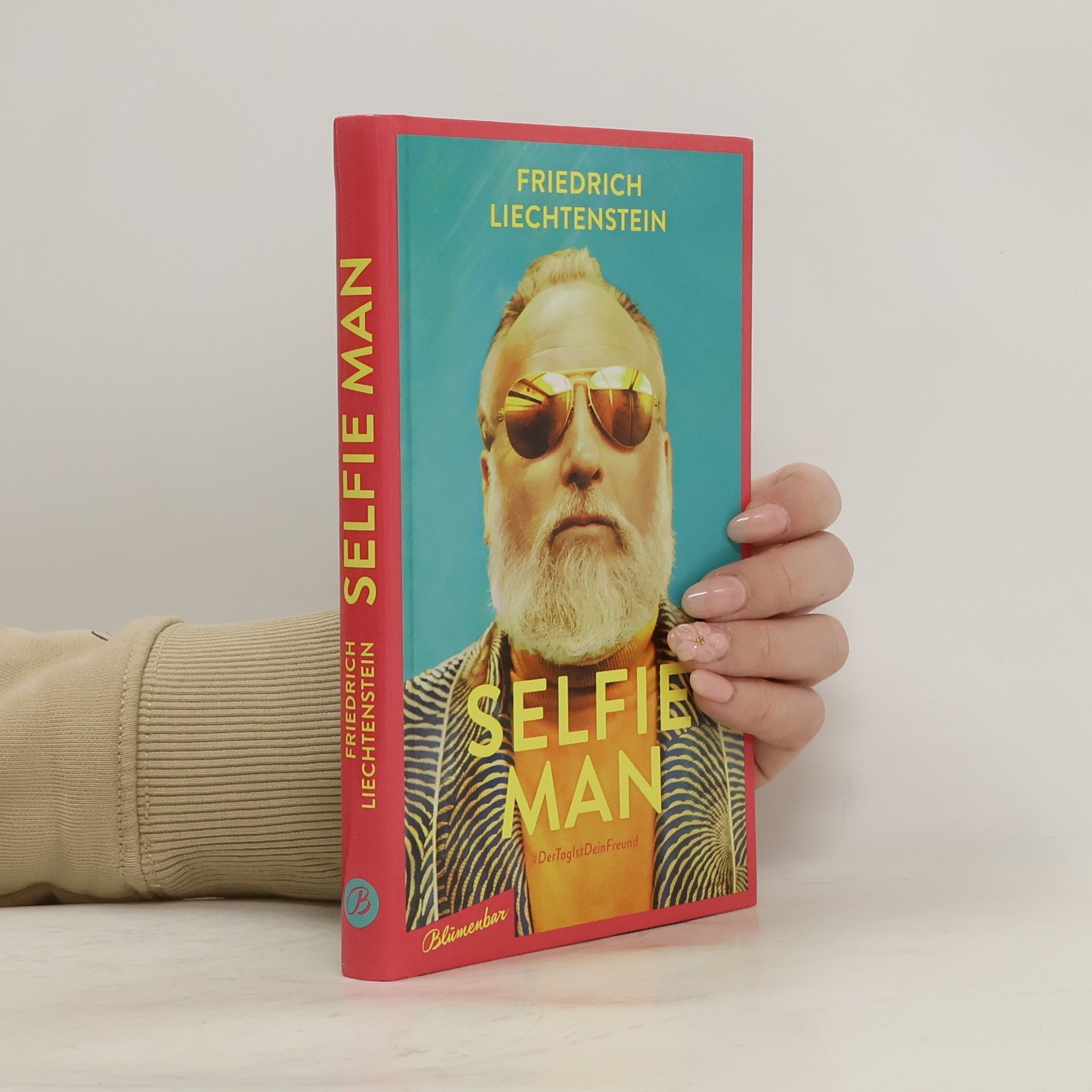 Friedrich Liechtenstein Selfie Man