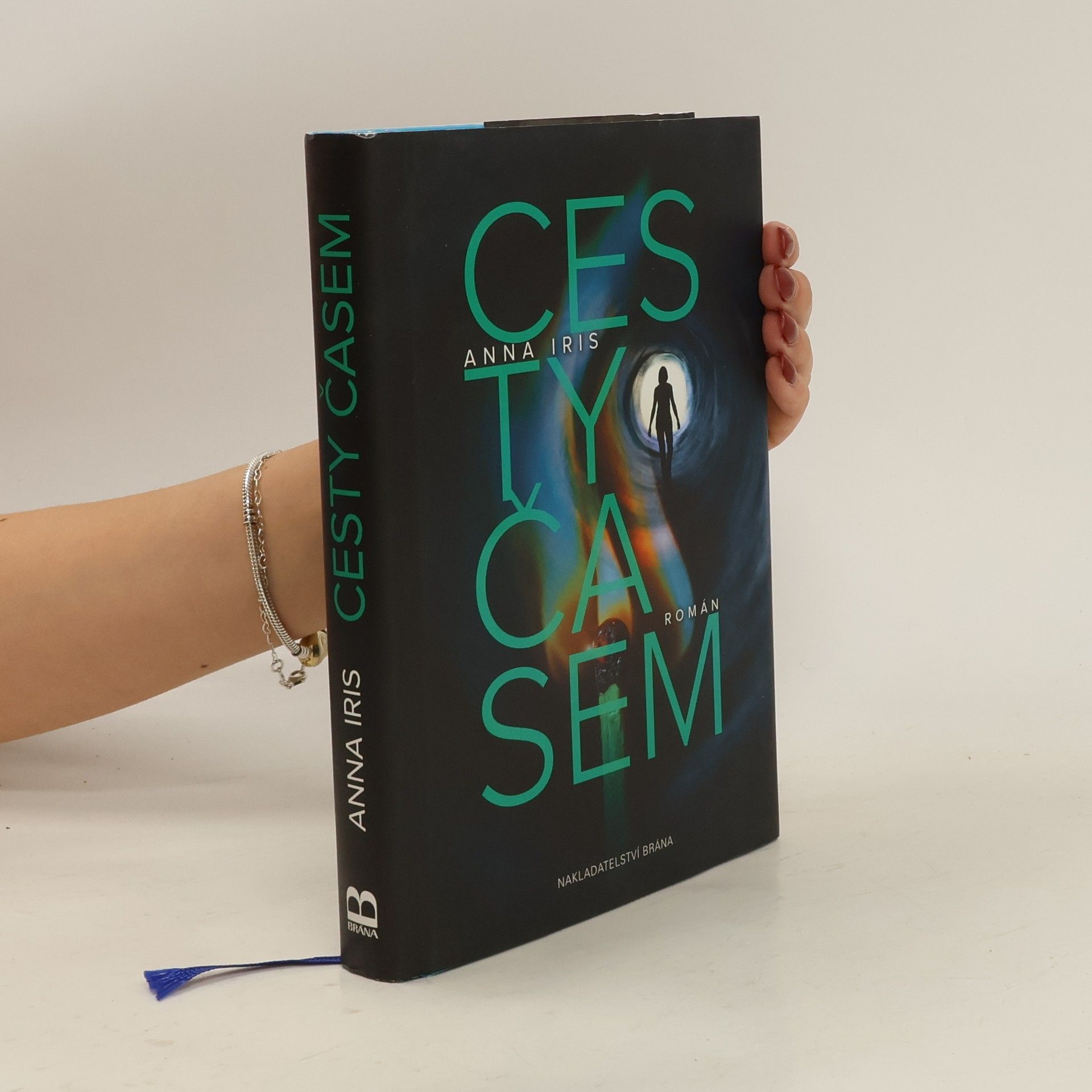 Anna Iris Cesty časem