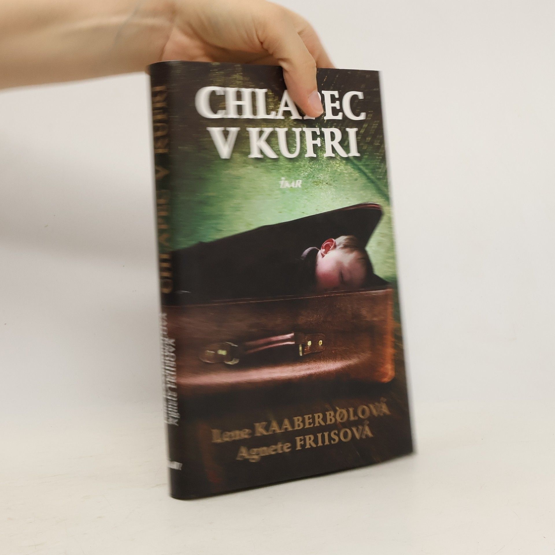 Lene Kaaberbøl Chlapec v kufri