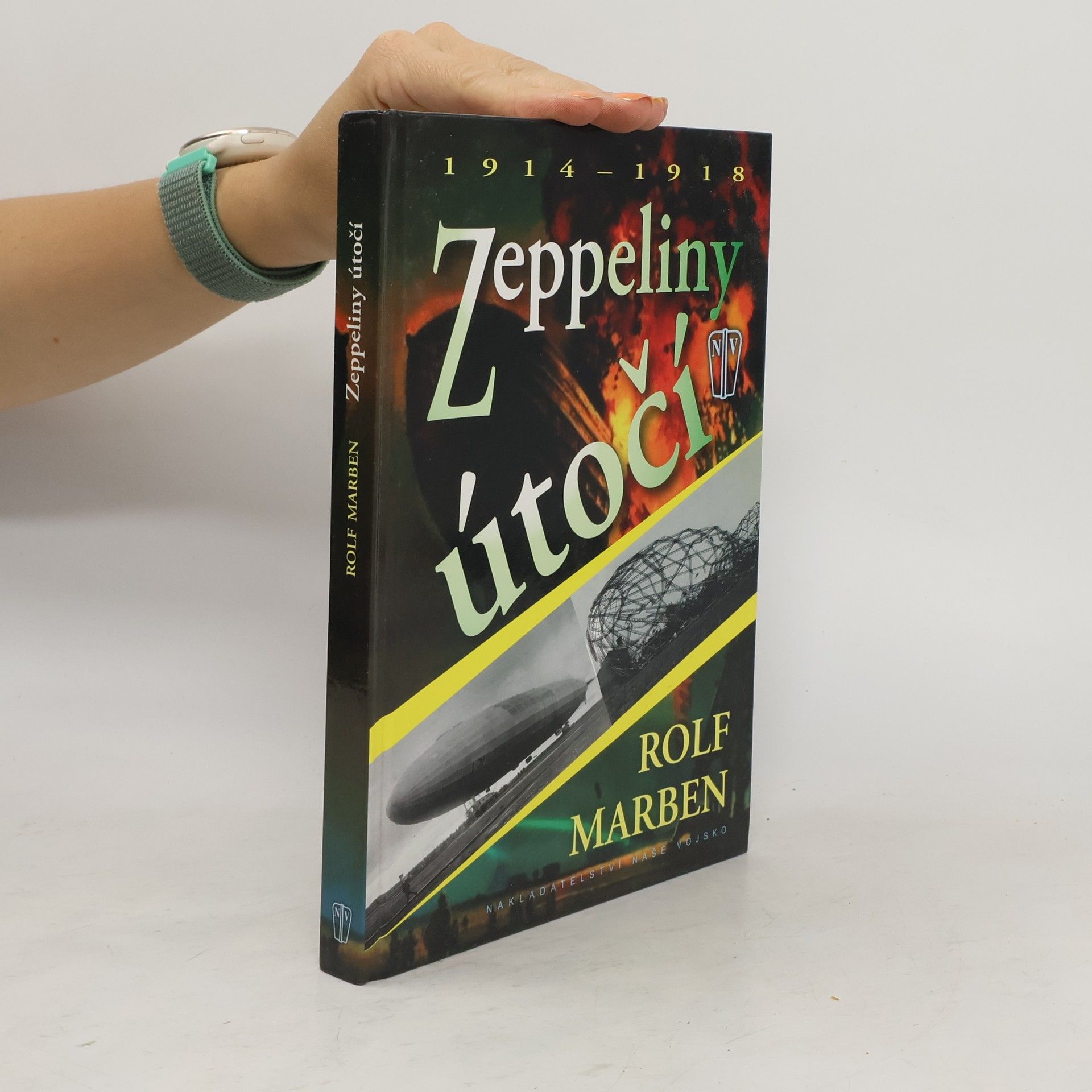 Rolf Marben Zeppeliny útočí