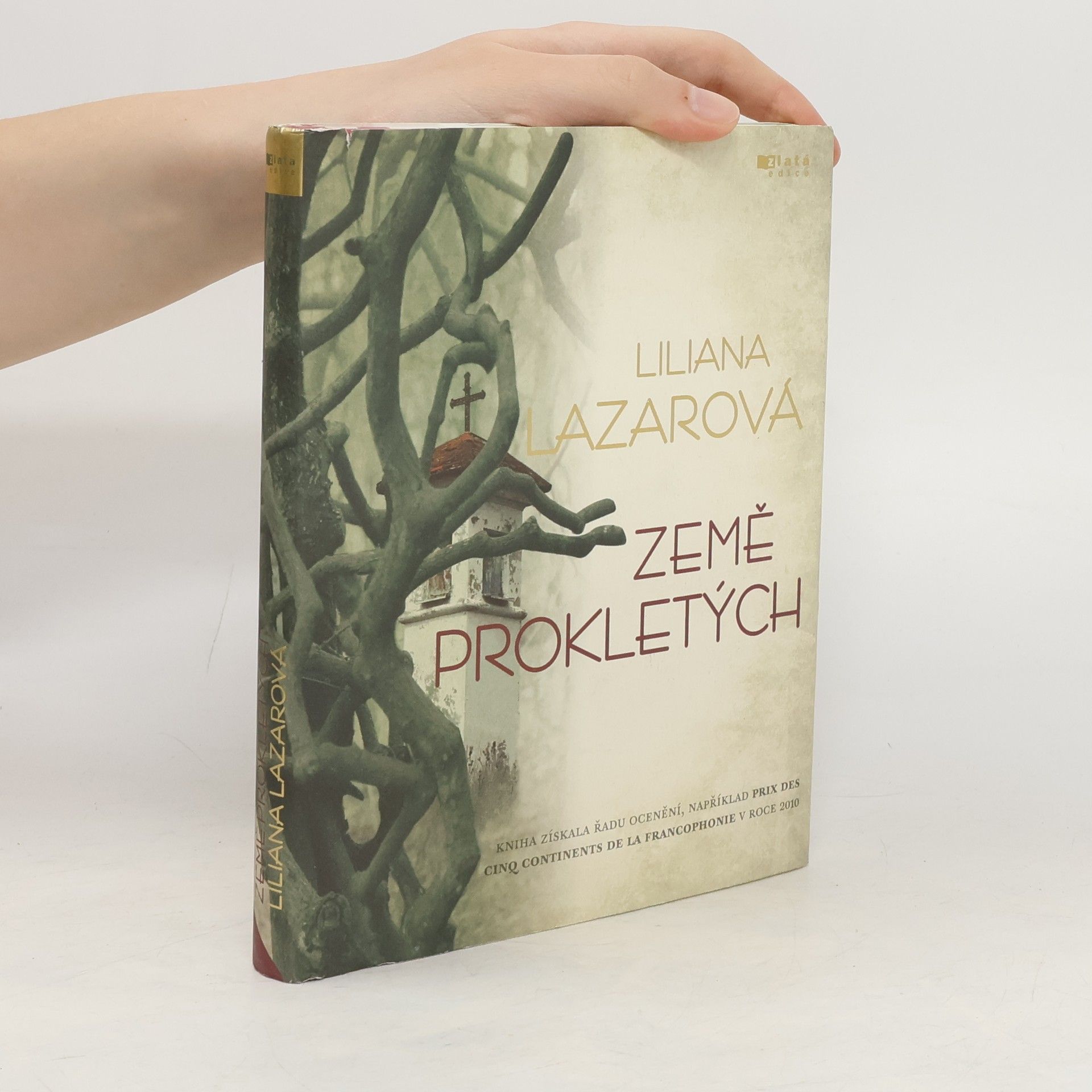 Liliana Lazar Země prokletých