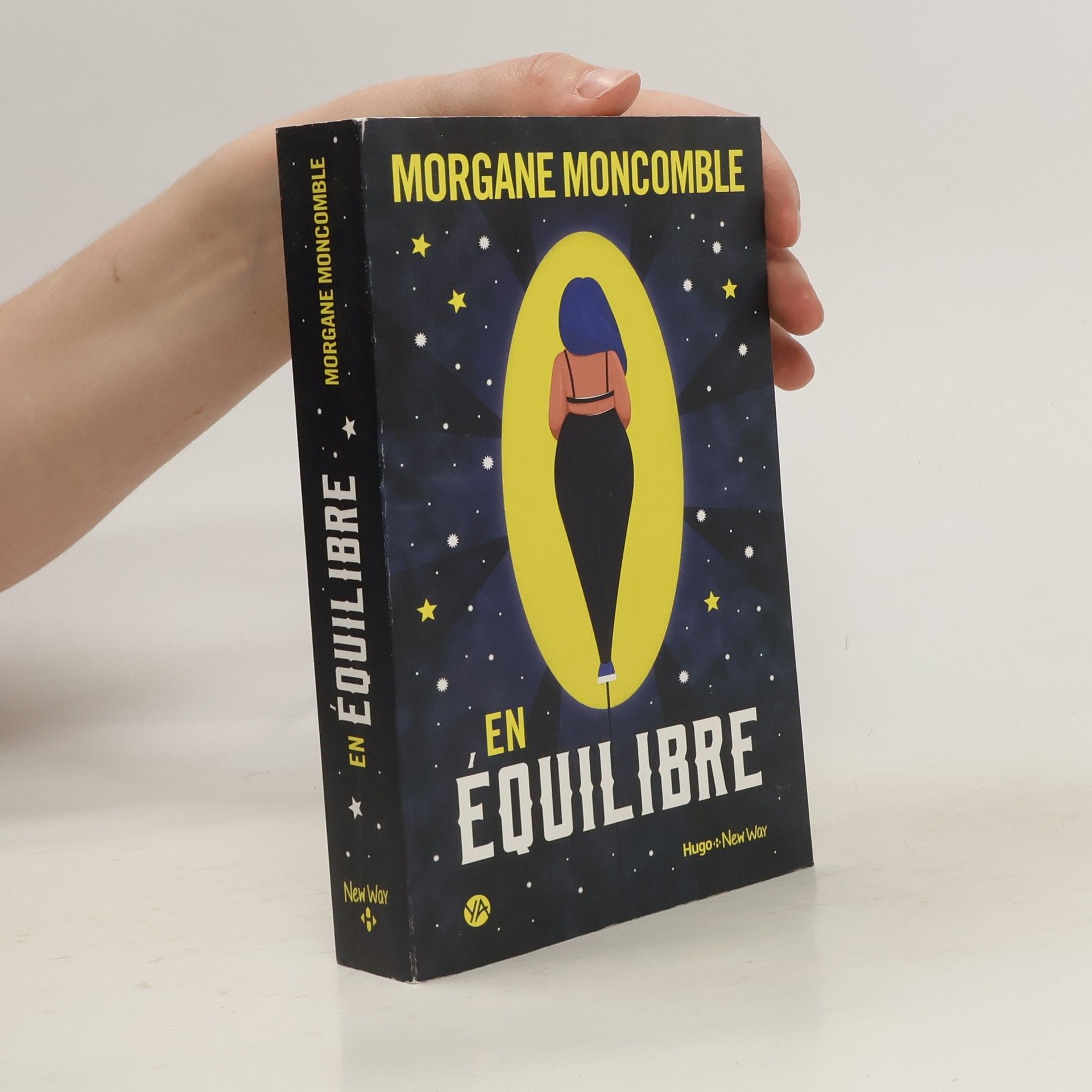 Morgane Moncomble En Équilibre