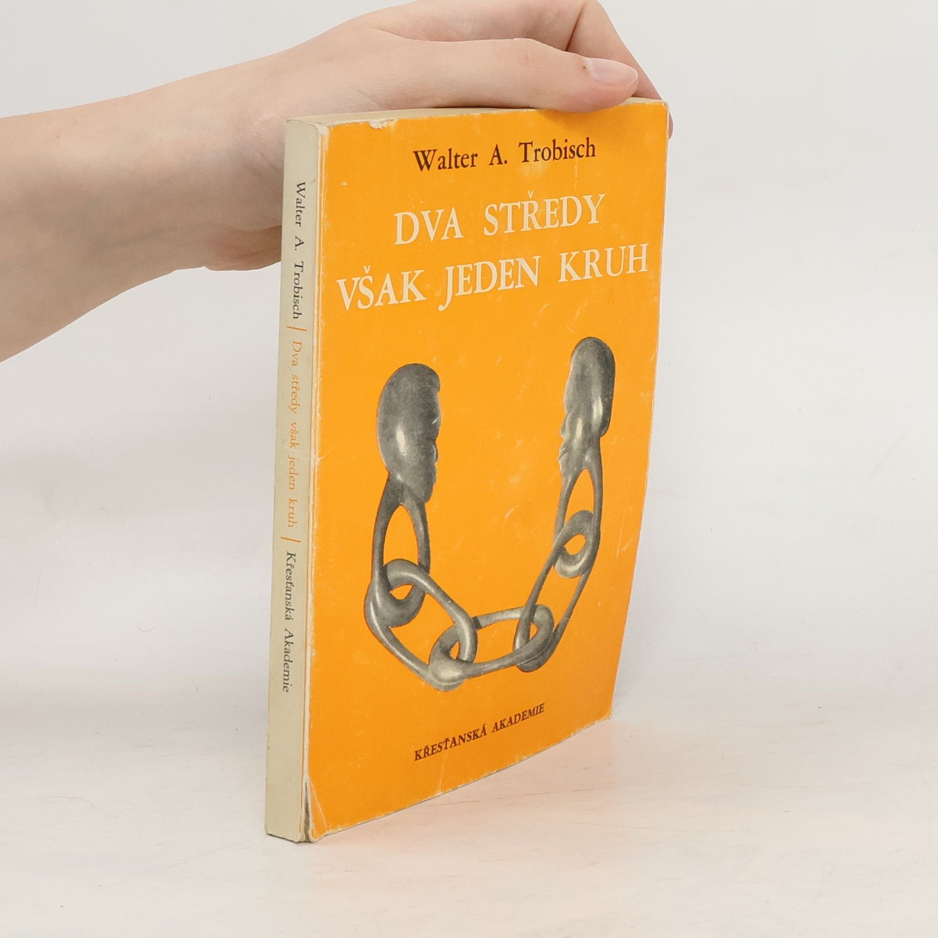 Trobisch Walter Dva středy však jeden kruh. Hovory o lásce a manželství