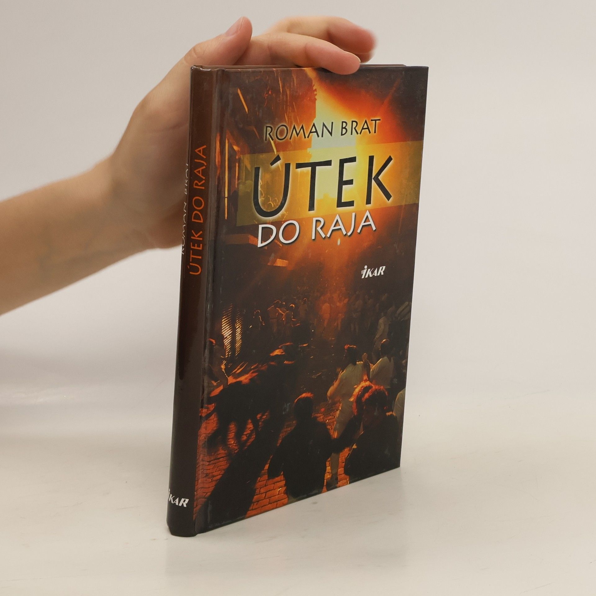 Roman Brat Útek do raja