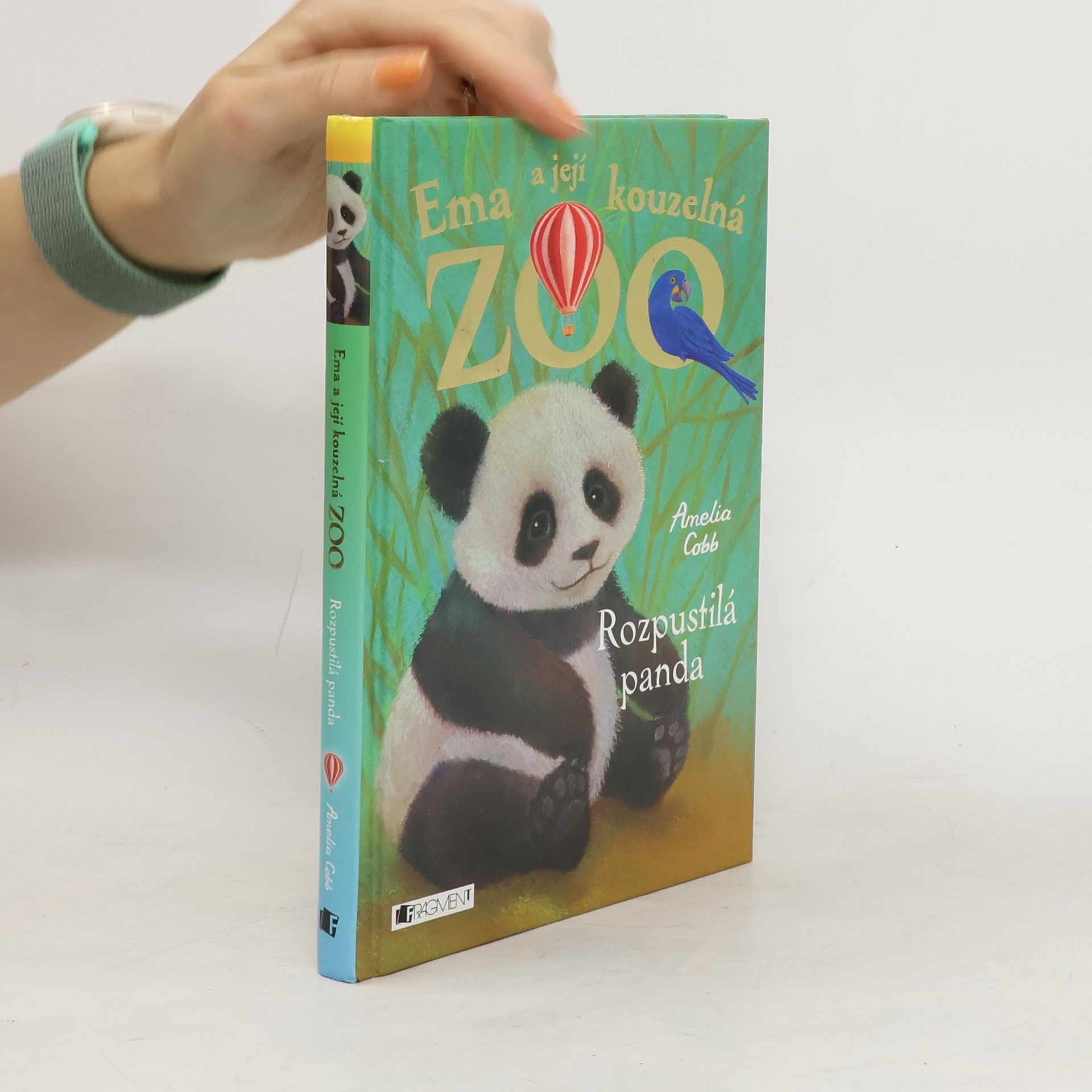 Cobb, Amelia Ema a její kouzelná zoo. Rozpustilá panda