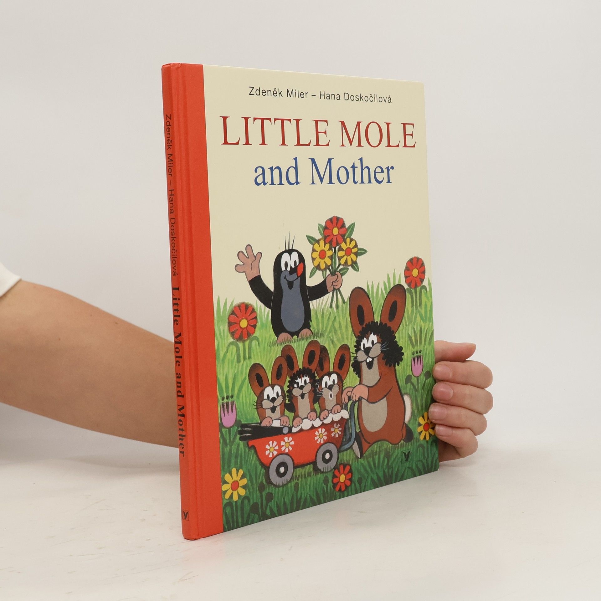 Zdeněk Miler Little mole and mother