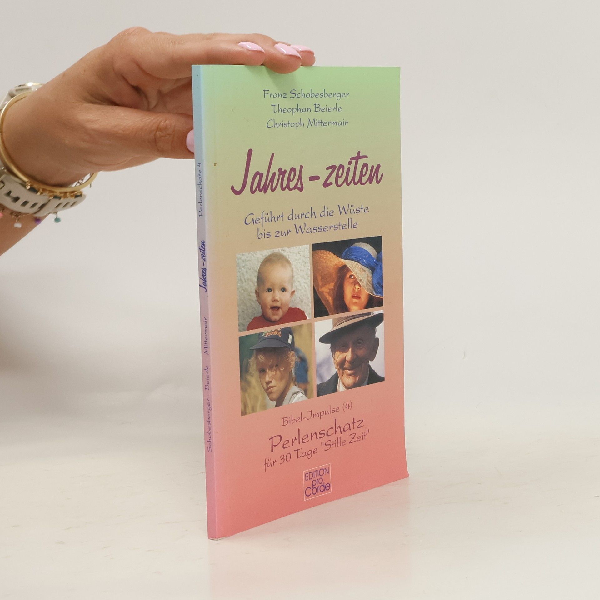 Auteurscollectief Jahres-zeiten - Geführt durch die Wüste bis zur Wasserstelle, Bibel-Impulse (4), Perlenschatz für 30 Tage "Stille Zeit"