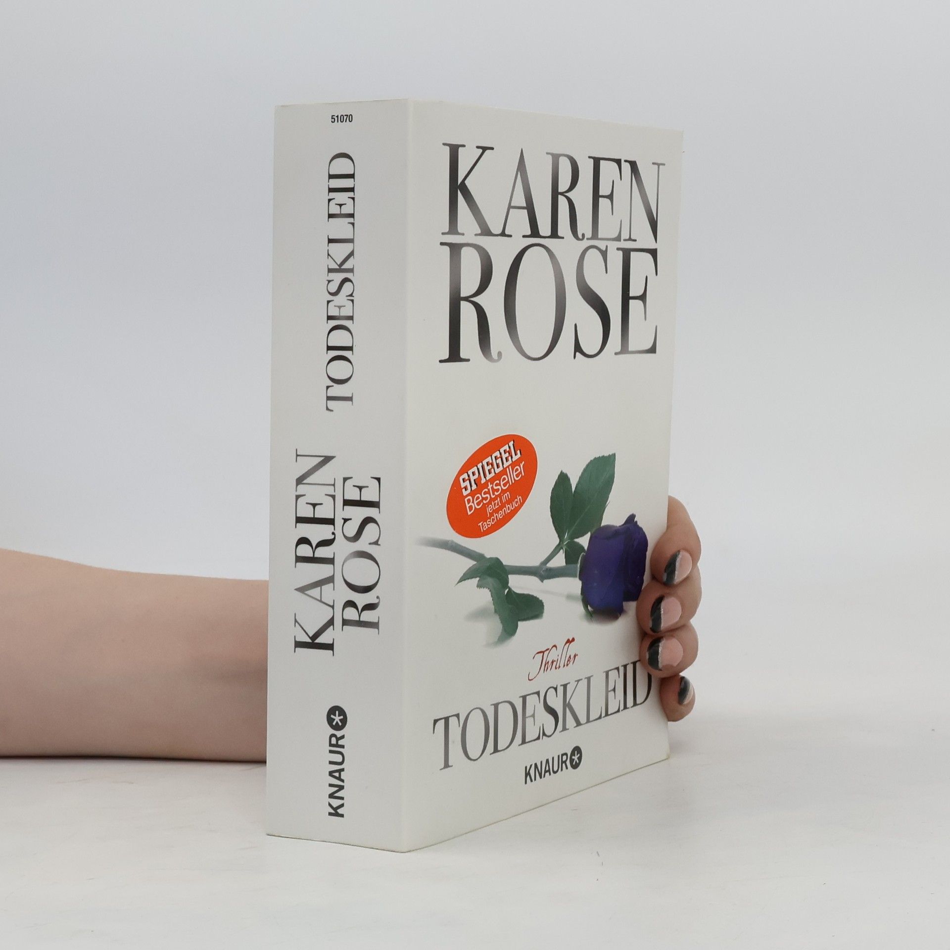 Karen Rose Todeskleid