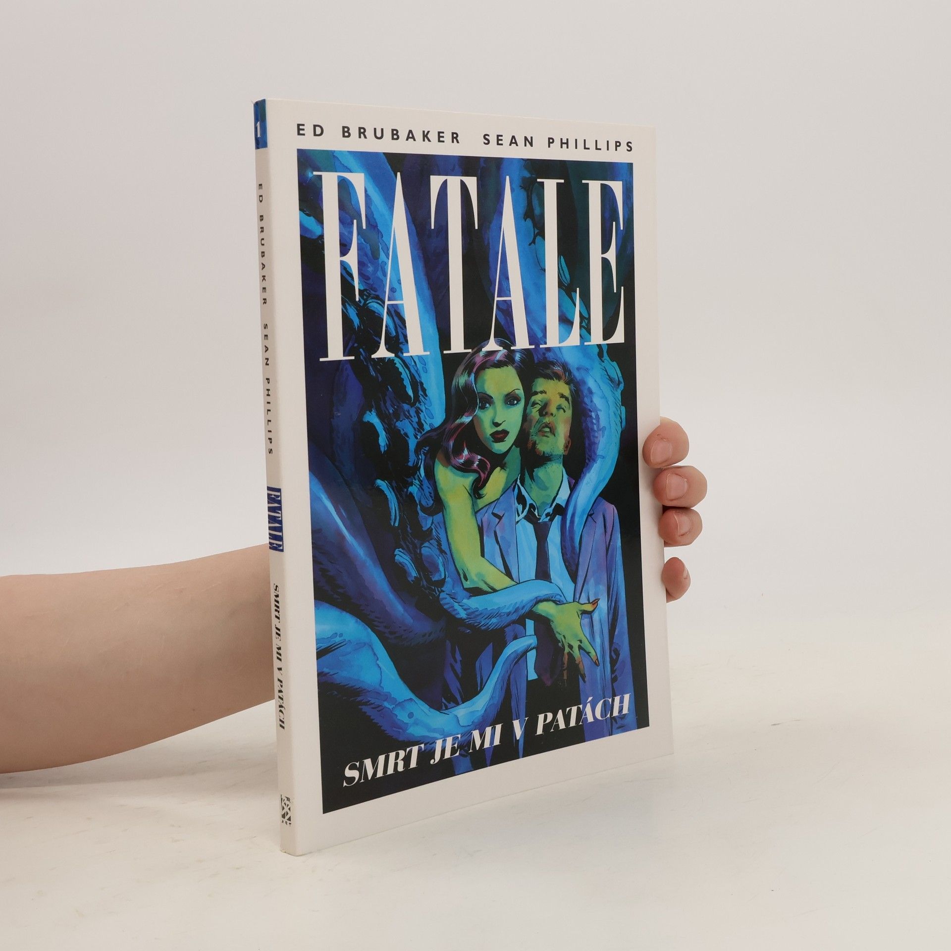 Ed Brubaker Fatale. Kniha první, Smrt je mi v patách